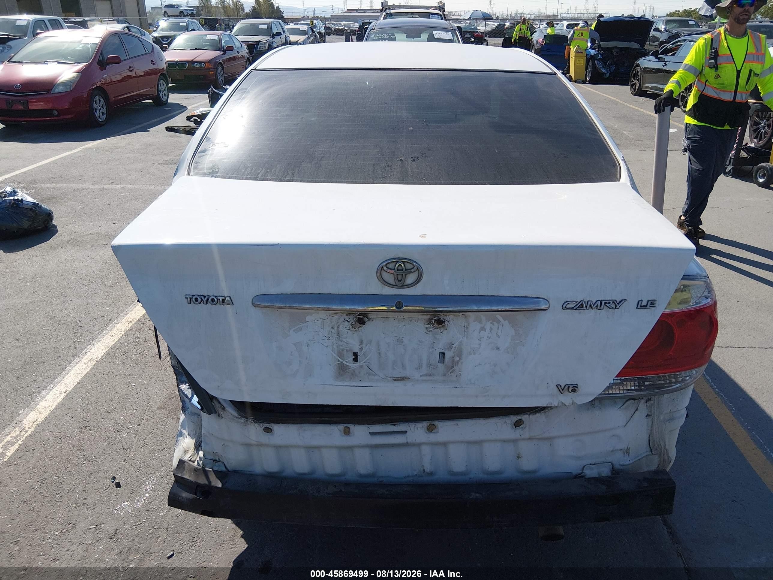 2005 Toyota Camry Le V6 White vin: 4T1BF32K55U091057