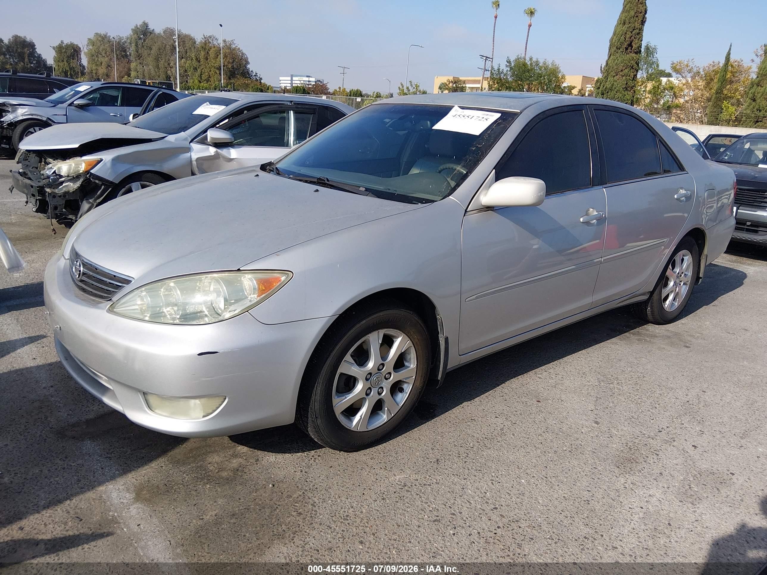 2005 Toyota Camry Xle V6 Серый vin: 4T1BF32K55U609412