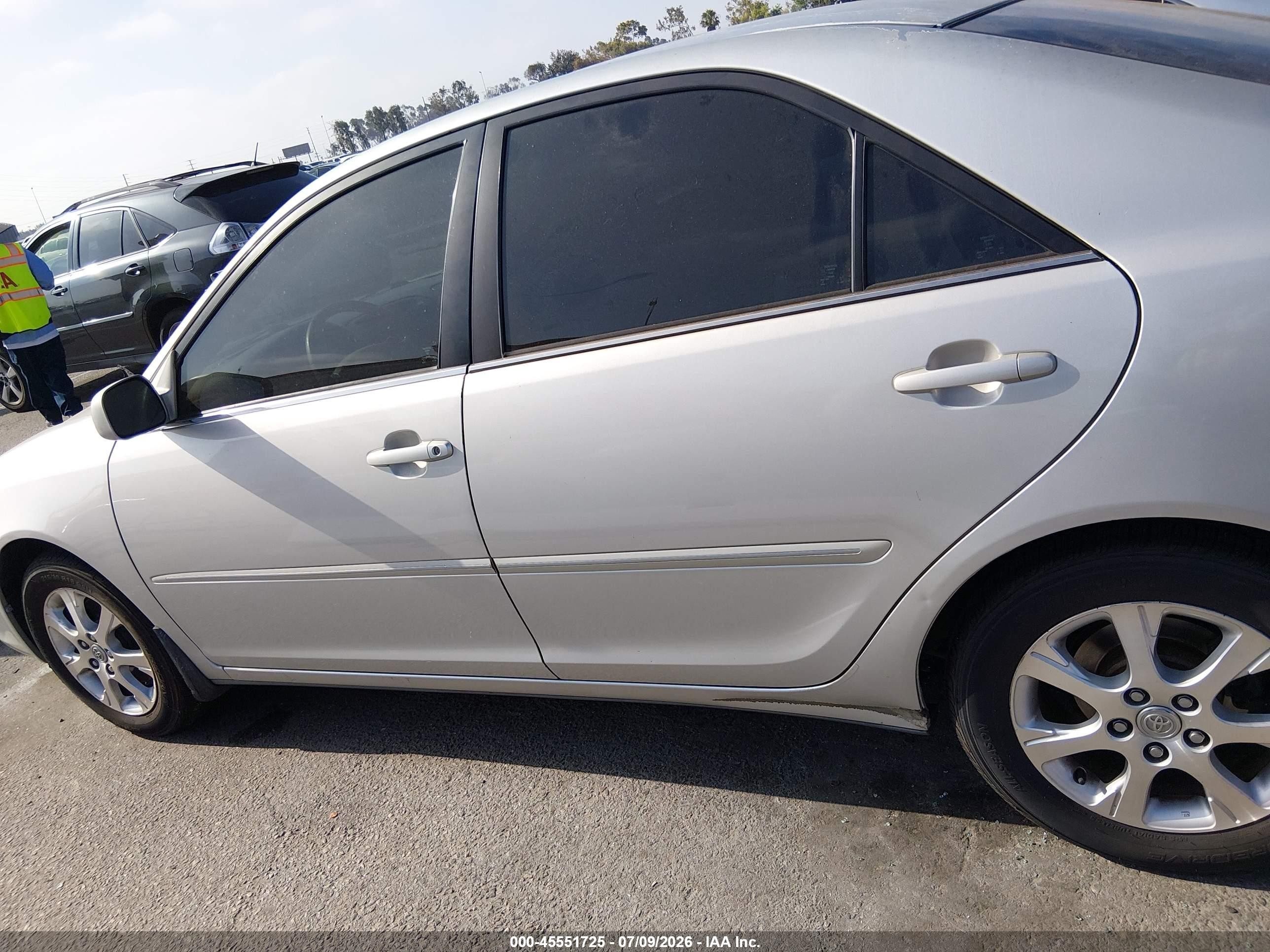 2005 Toyota Camry Xle V6 Серый vin: 4T1BF32K55U609412