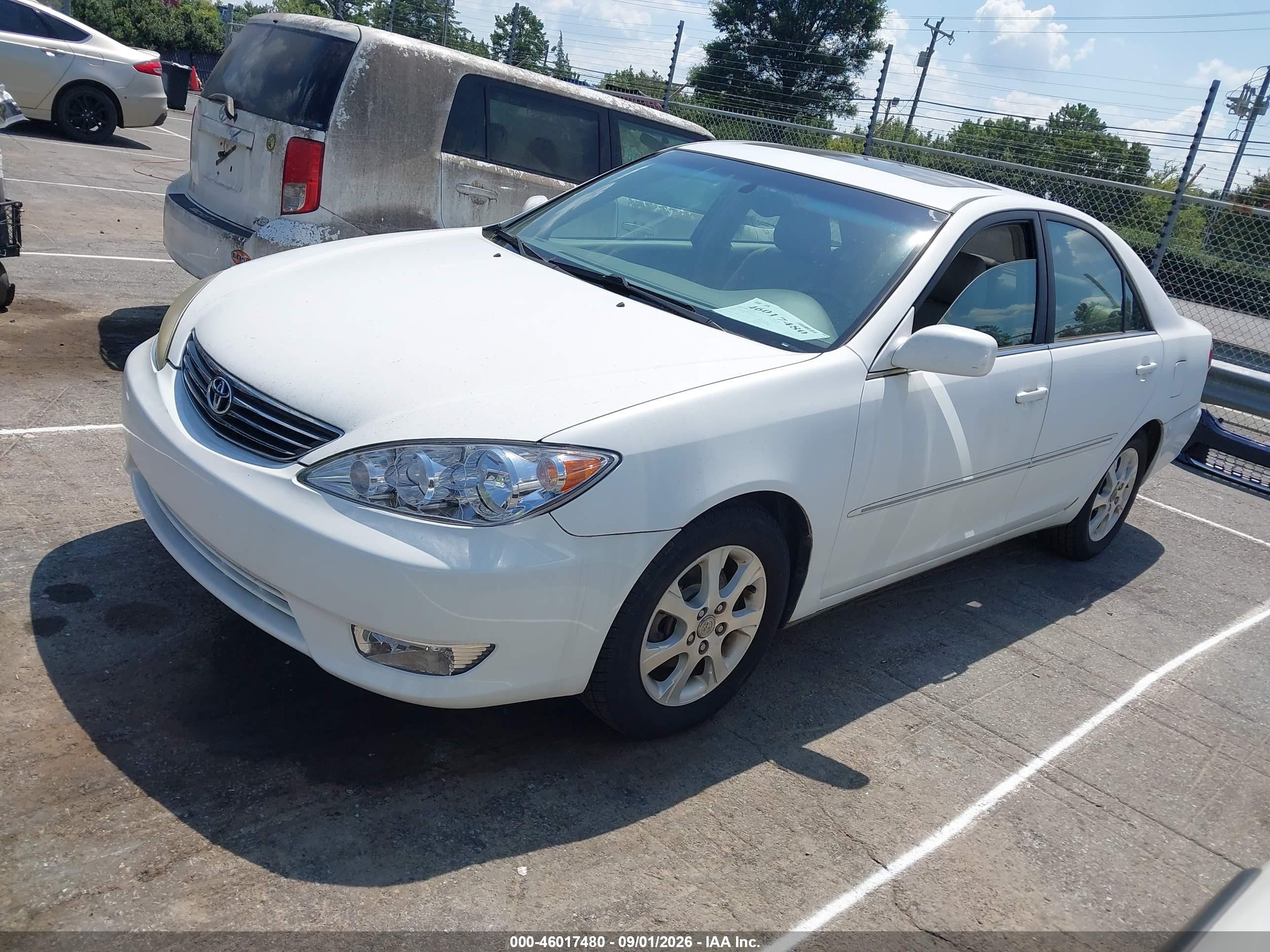 2005 Toyota Camry Xle V6 White vin: 4T1BF32K55U620524