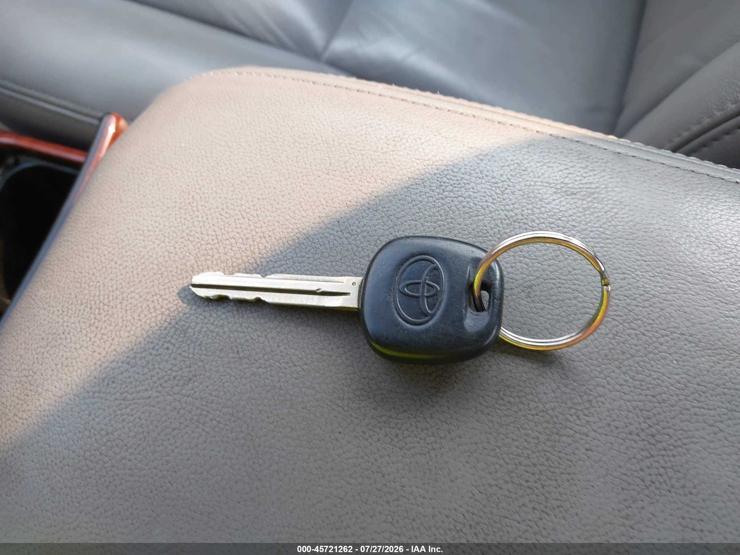 2006 Toyota Camry Xle V6 Серебряный vin: 4T1BF32K56U628978