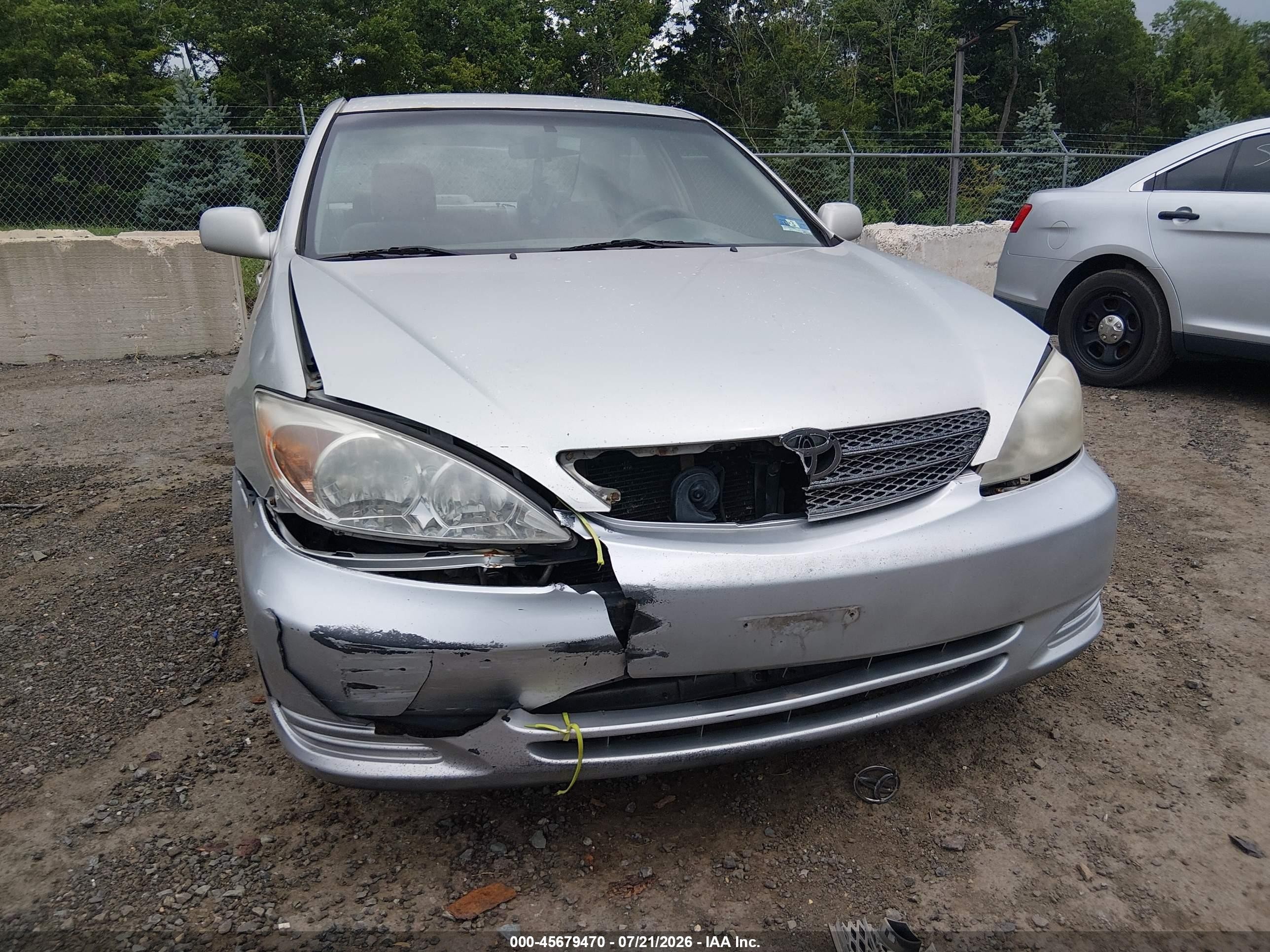 2002 Toyota Camry Le Silver vin: 4T1BF32K62U506642