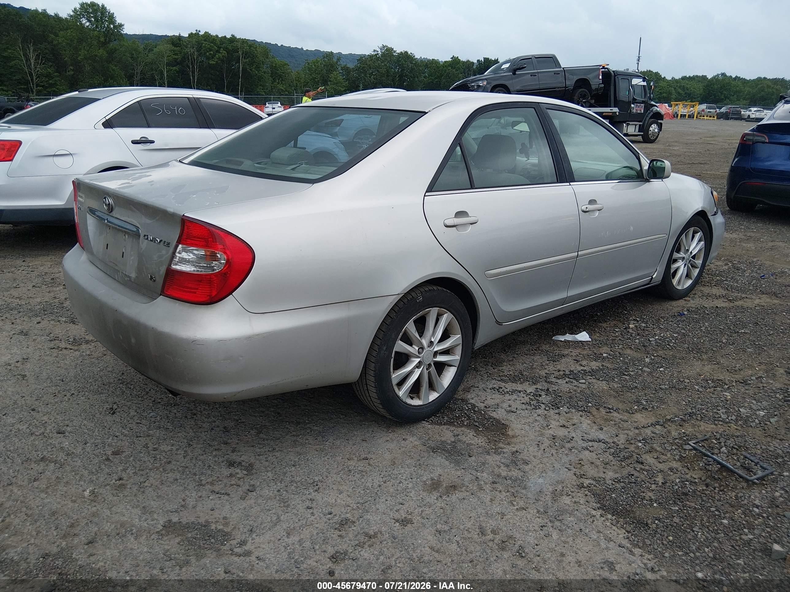 2002 Toyota Camry Le Silver vin: 4T1BF32K62U506642