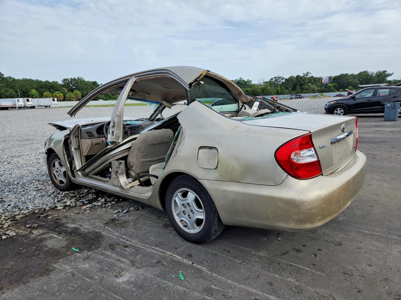 2002 Toyota Camry Gold vin: 4T1BF32K62U540743