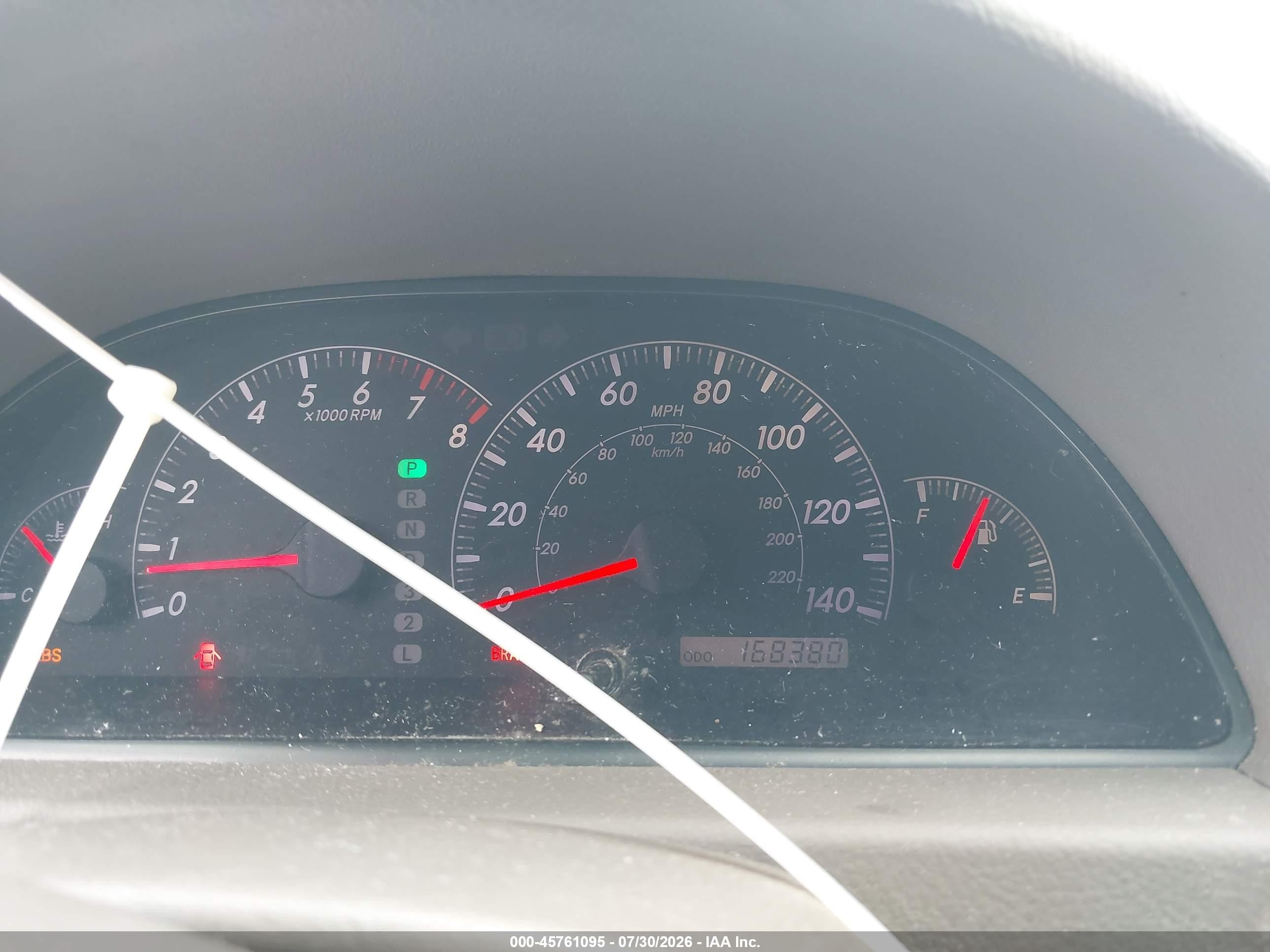 2005 Toyota Camry Le/xle/se Белый vin: 4T1BF32K65U087129