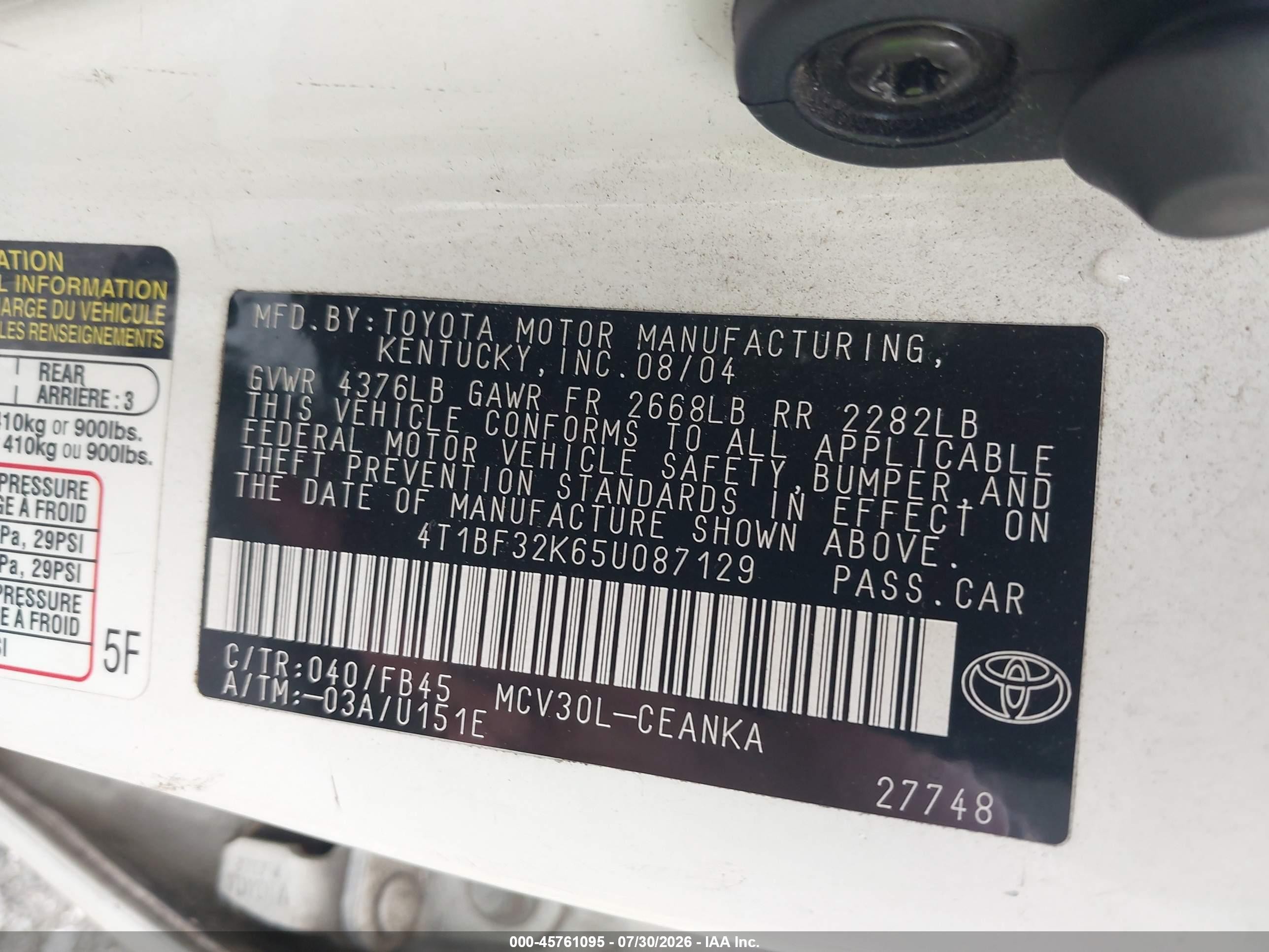 2005 Toyota Camry Le/xle/se Белый vin: 4T1BF32K65U087129