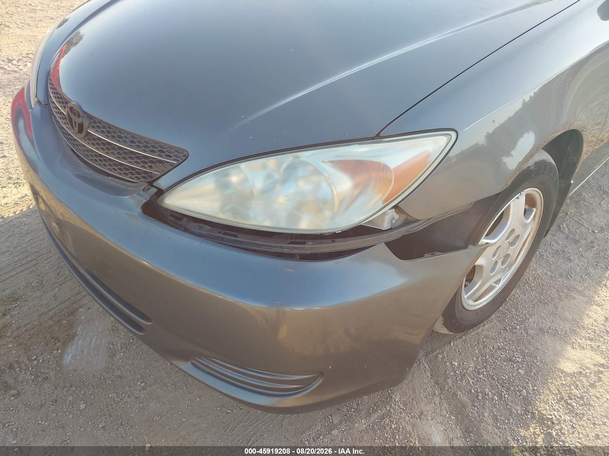 2002 Toyota Camry Le Gray vin: 4T1BF32K72U517245