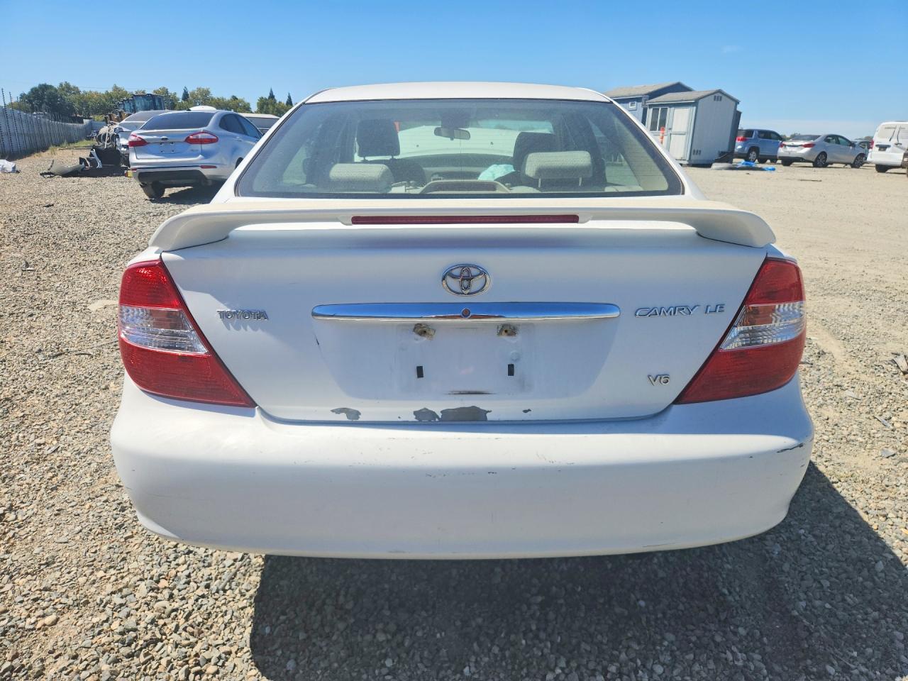 2003 Toyota Camry Le V6 White vin: 4T1BF32K73U043623