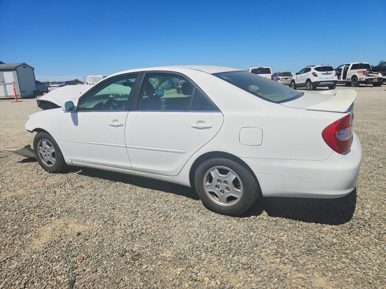 2003 Toyota Camry Le V6 White vin: 4T1BF32K73U043623