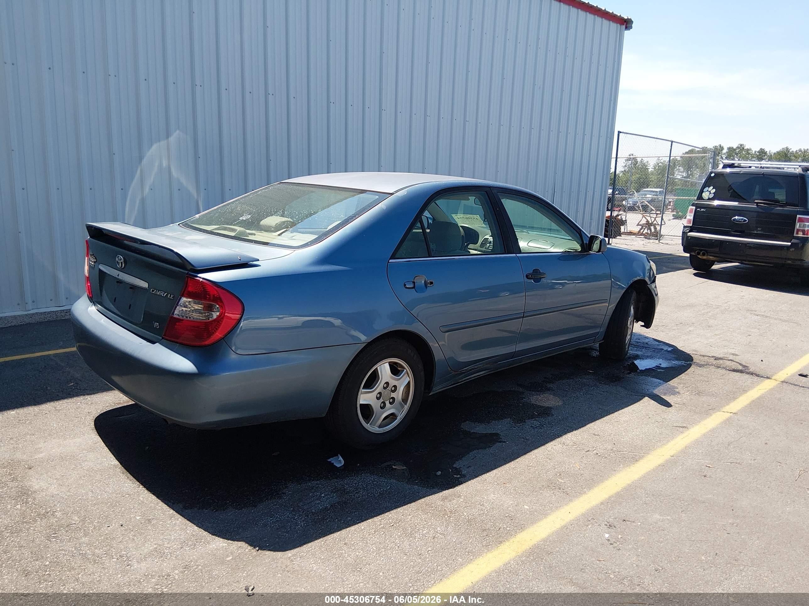 2003 Toyota Camry Le V6 Blue vin: 4T1BF32K73U563076