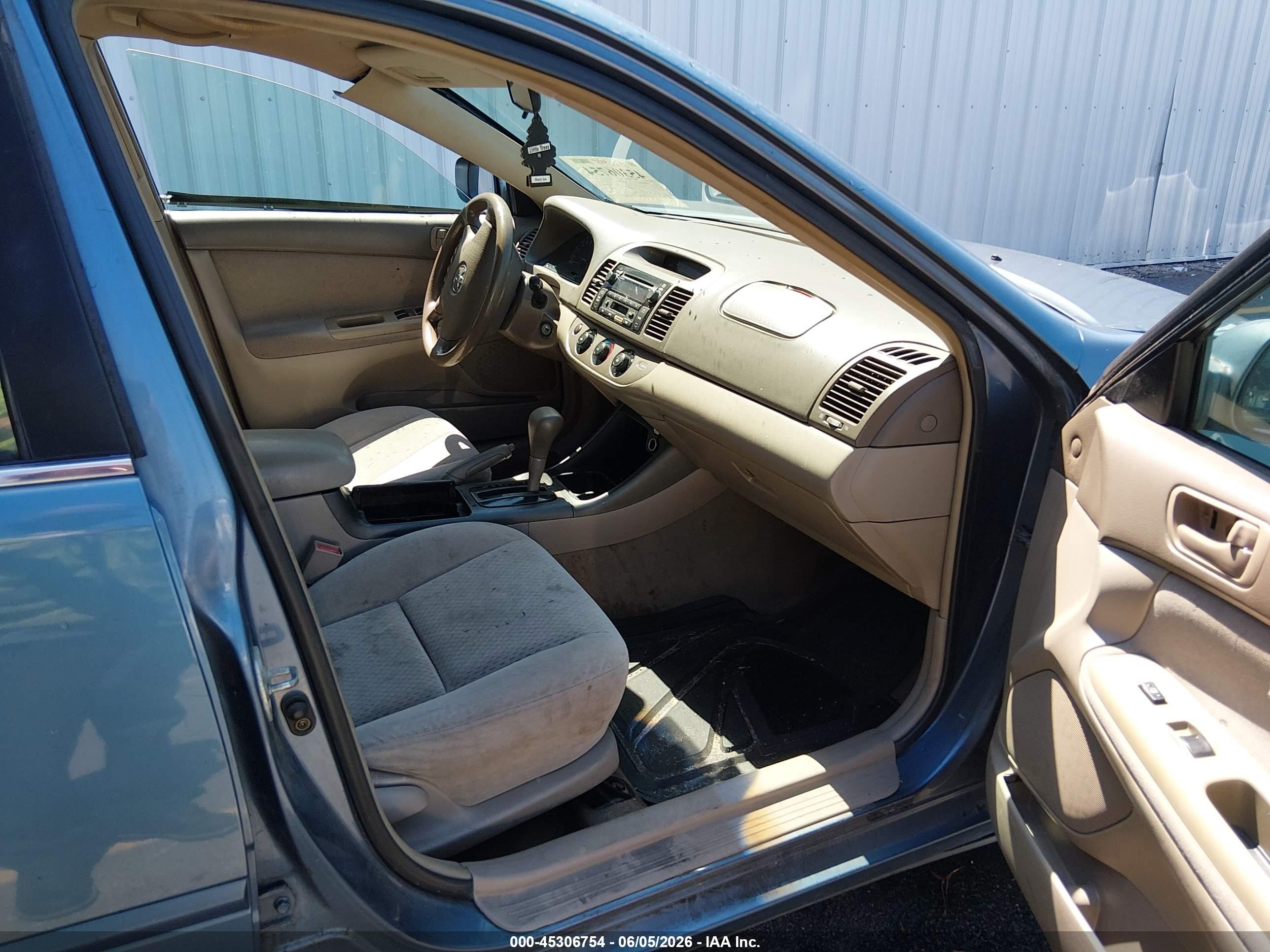 2003 Toyota Camry Le V6 Blue vin: 4T1BF32K73U563076