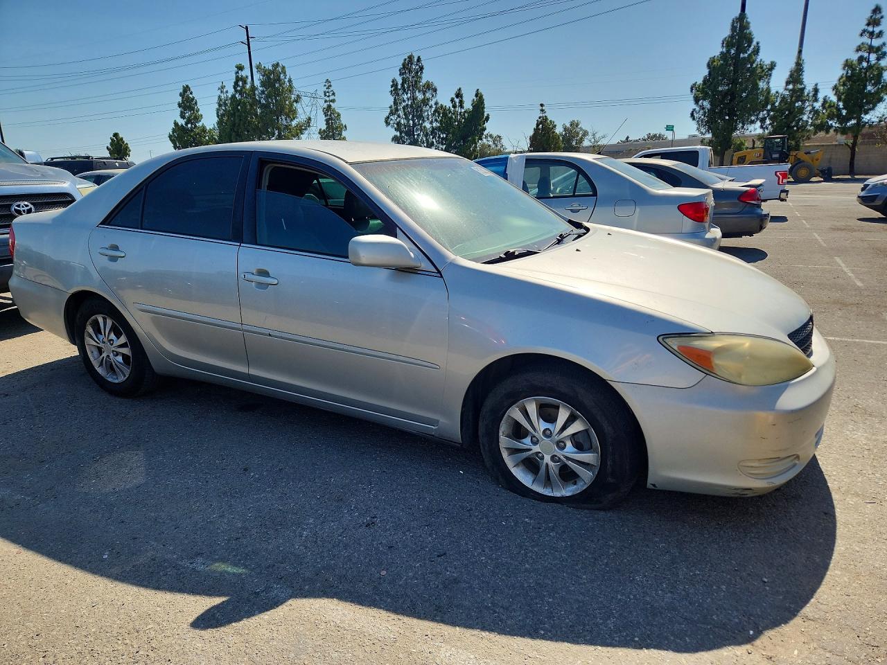 2004 Toyota Camry Le V6 Серебряный vin: 4T1BF32K74U573382