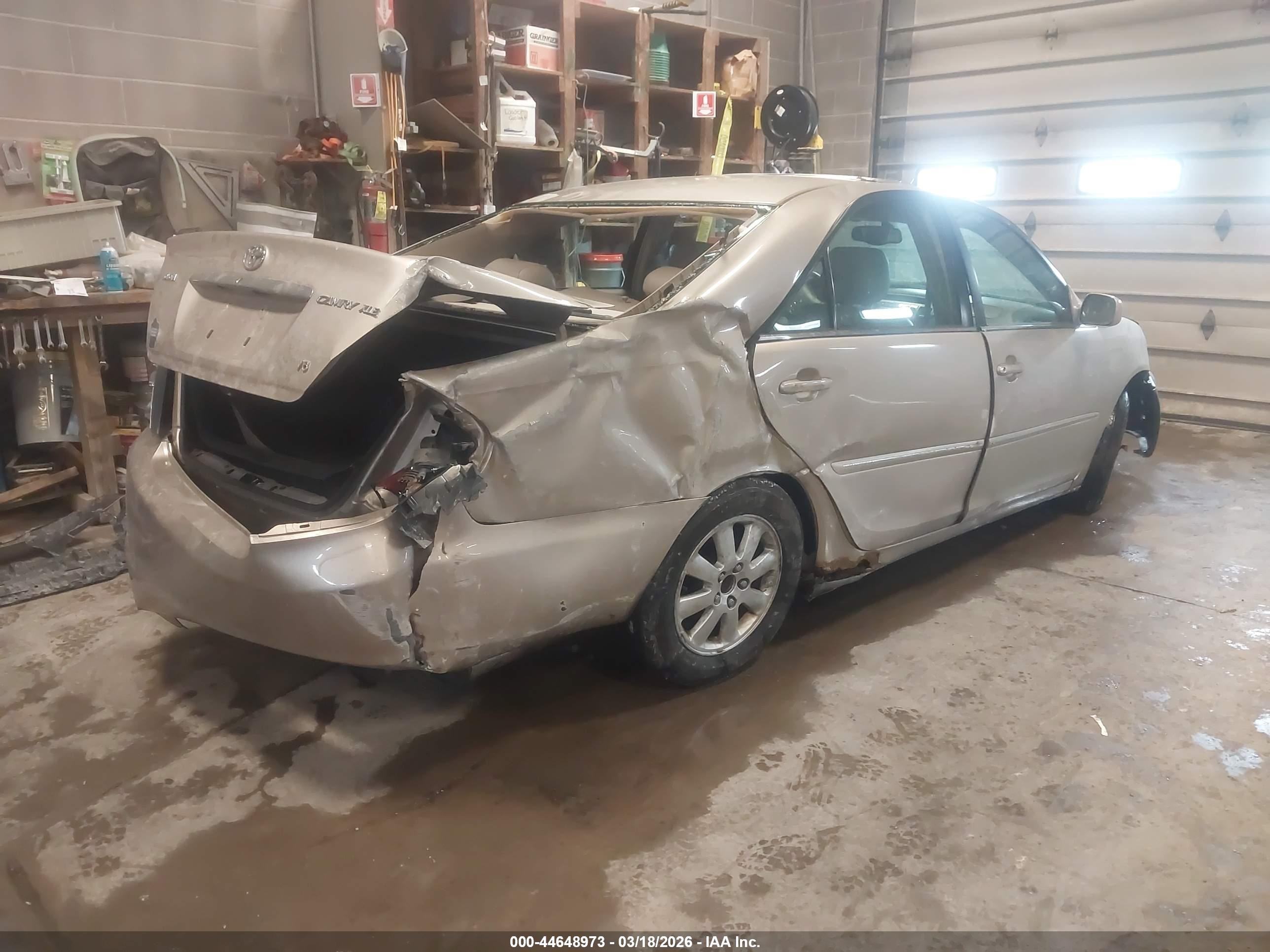 2004 Toyota Camry Xle V6 Бежевый vin: 4T1BF32K74U588108