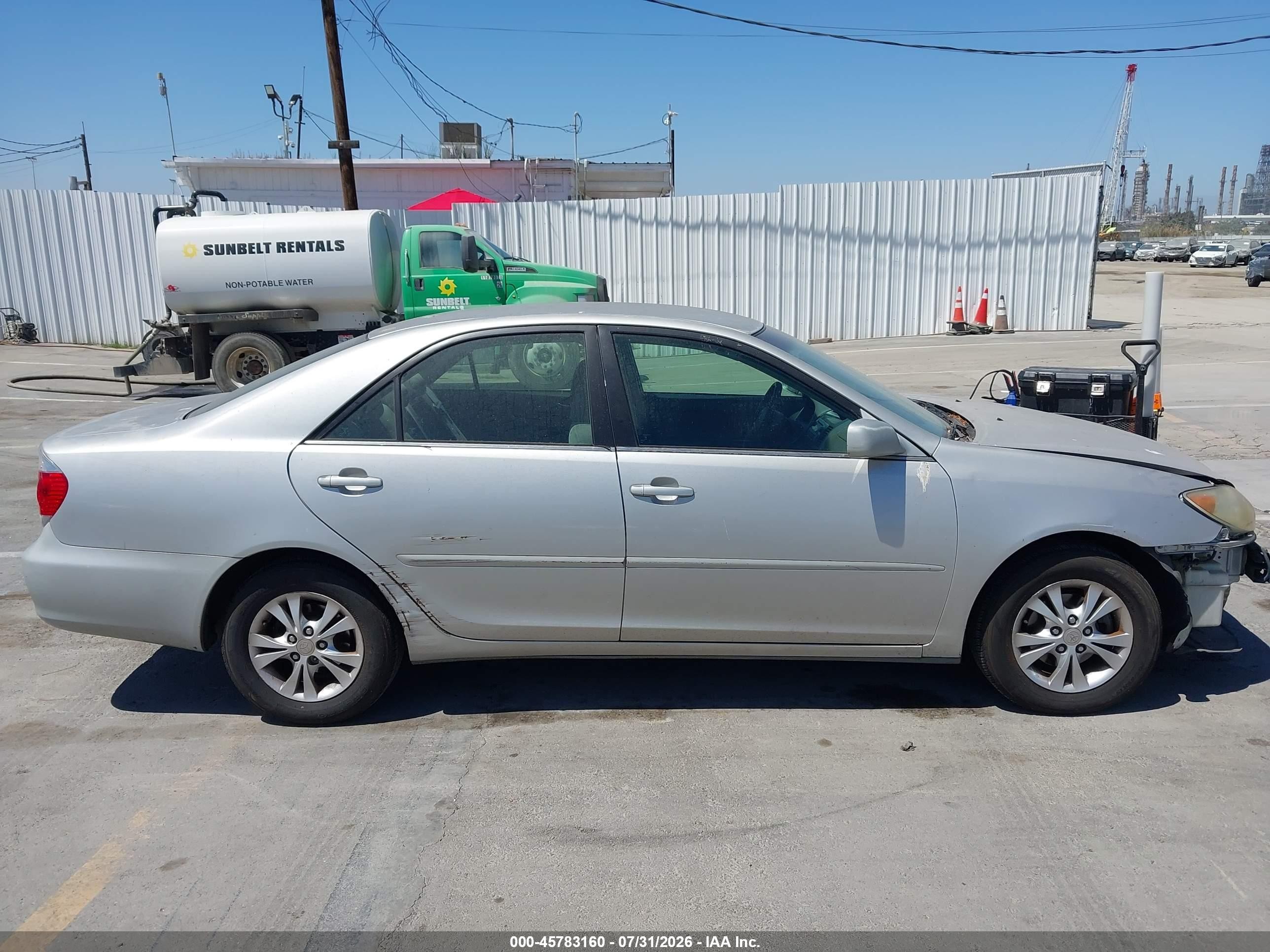 2005 Toyota Camry Le V6 Silver vin: 4T1BF32K75U106240