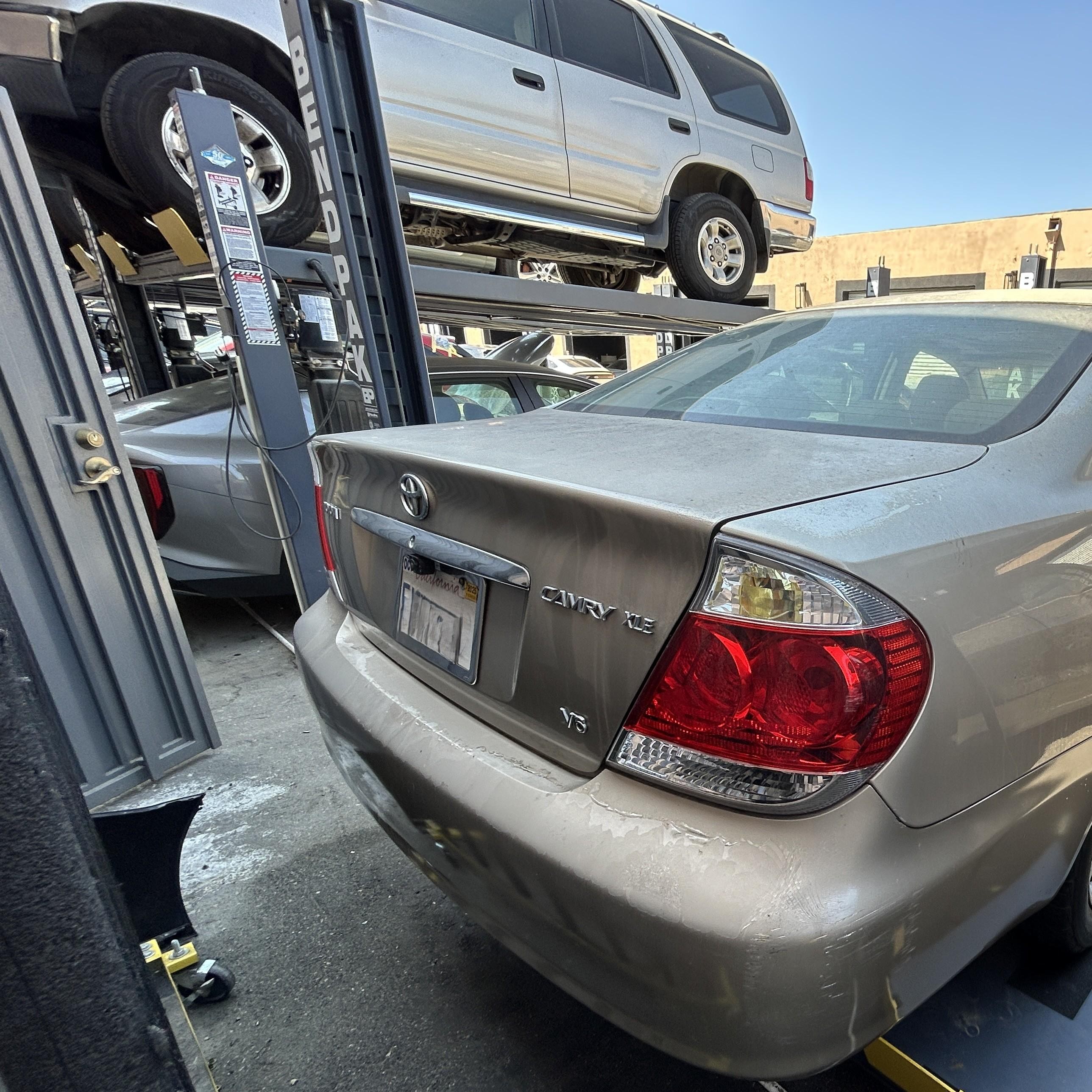 2005 Toyota Camry Xle V6 Silver vin: 4T1BF32K75U594377