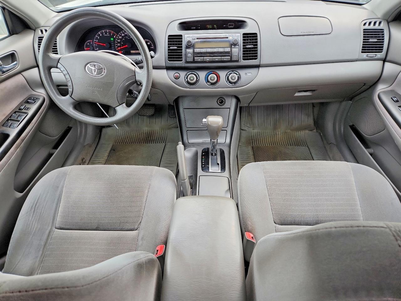 2005 Toyota Camry Le Silver vin: 4T1BF32K75U602199