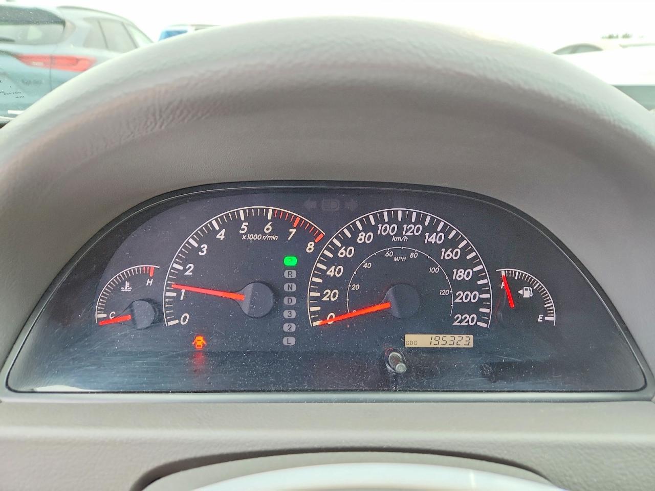 2005 Toyota Camry Le Silver vin: 4T1BF32K75U602199