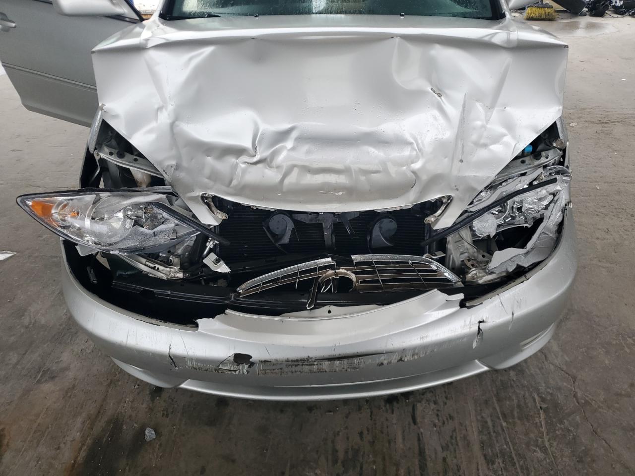 2006 Toyota Camry Xle V6 Silver vin: 4T1BF32K76U112900