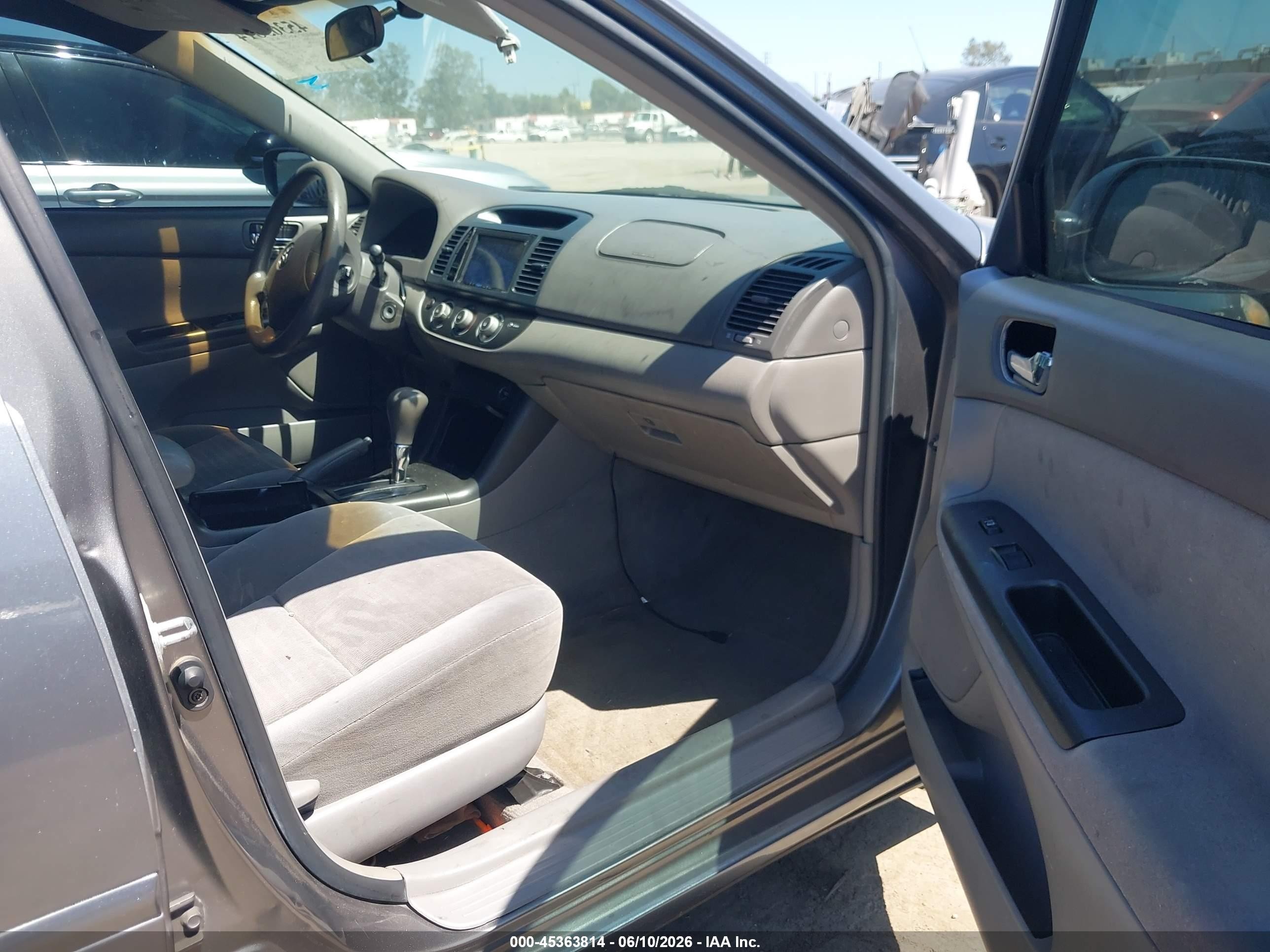 2006 Toyota Camry Le V6 Серый vin: 4T1BF32K76U623278