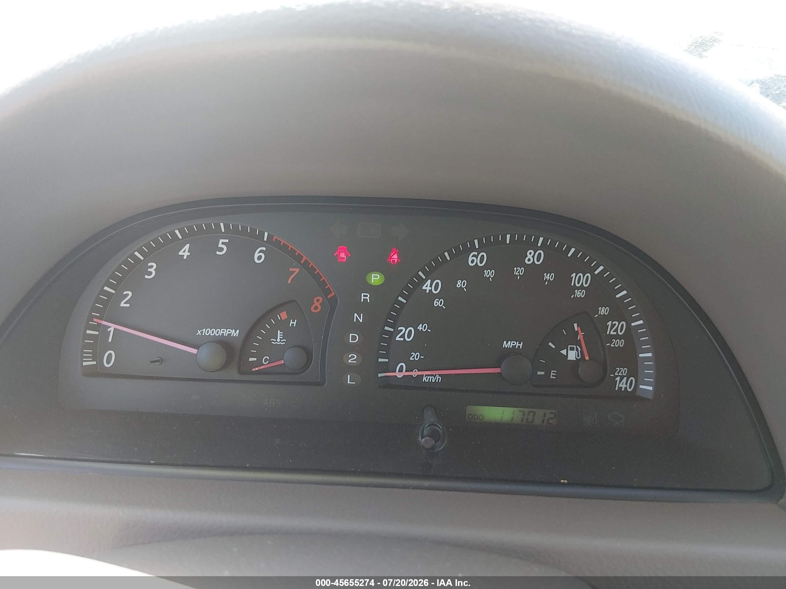 2002 Toyota Camry Le Gold vin: 4T1BF32K82U031074