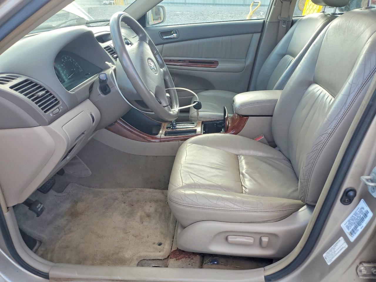 2002 Toyota Camry Xle V6 Gold vin: 4T1BF32K82U530036