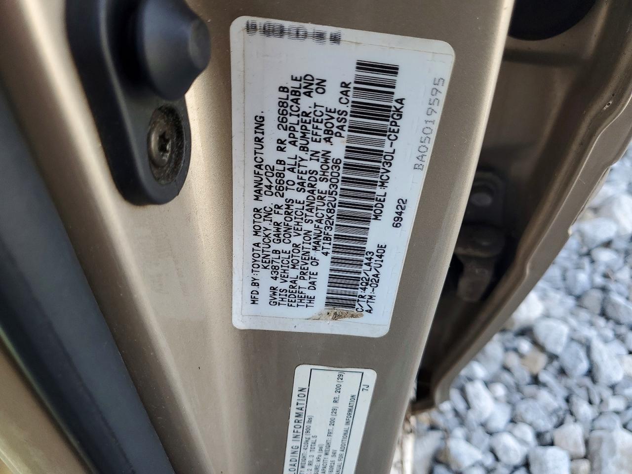 2002 Toyota Camry Xle V6 Gold vin: 4T1BF32K82U530036