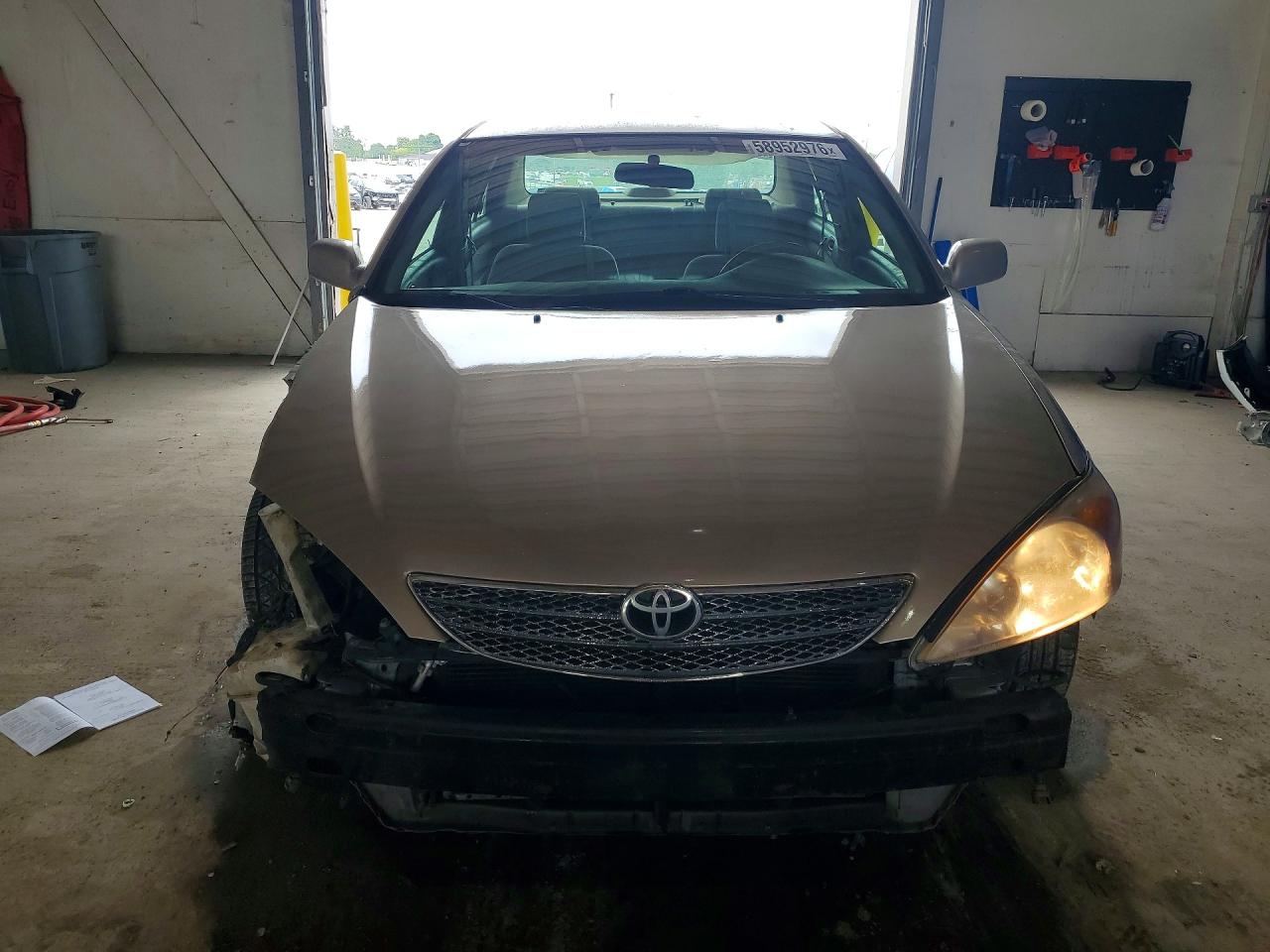 2003 Toyota Camry Le V6 Gold vin: 4T1BF32K83U044845