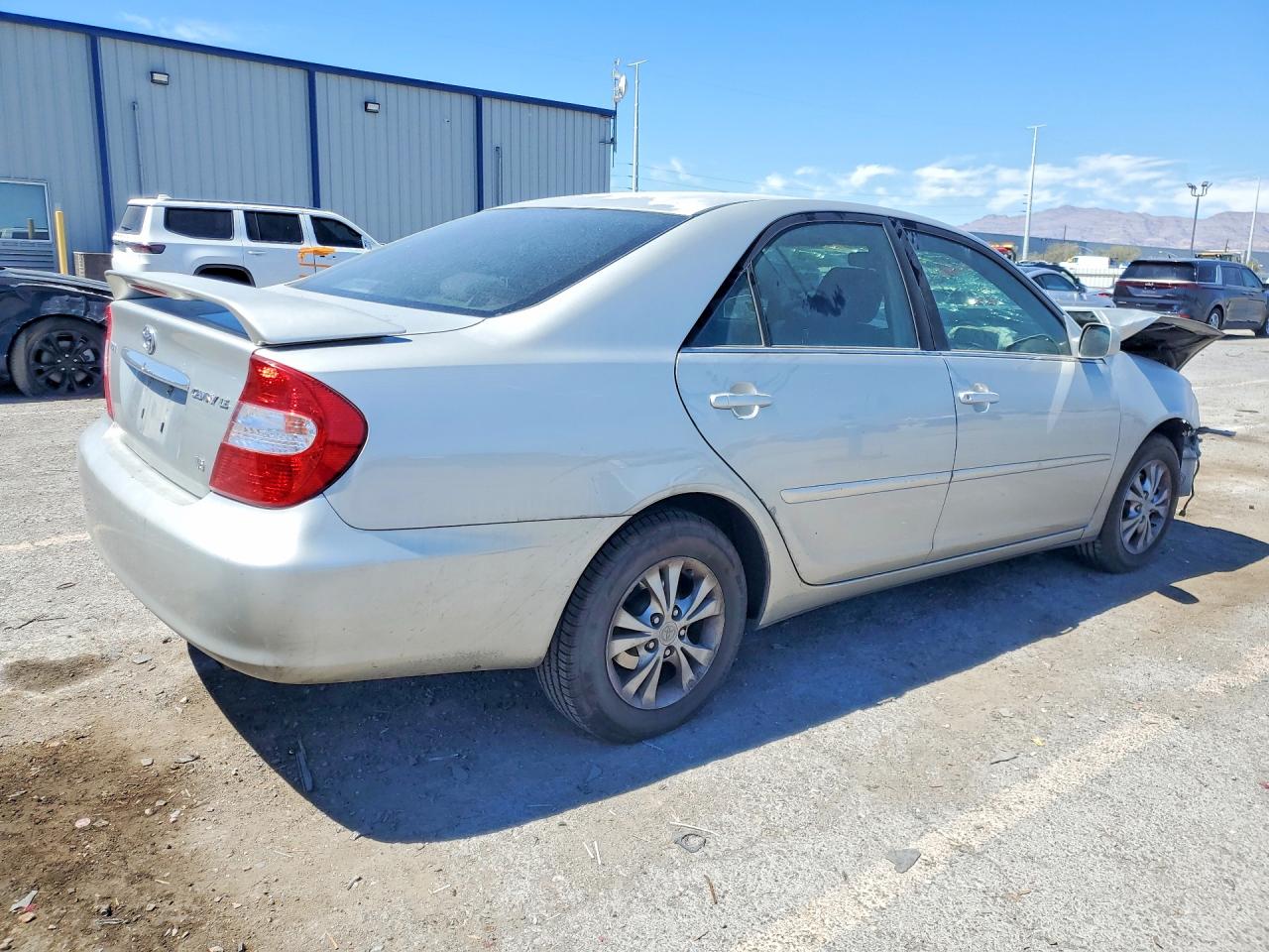 2004 Toyota Camry Le V6 Silver vin: 4T1BF32K84U071268