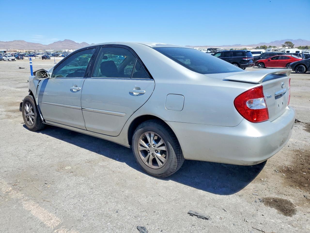 2004 Toyota Camry Le V6 Silver vin: 4T1BF32K84U071268