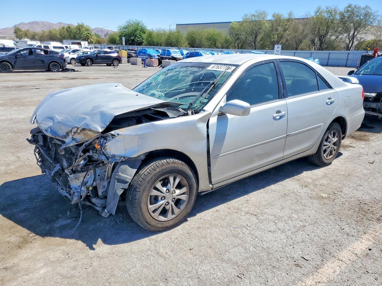 2004 Toyota Camry Le V6 Silver vin: 4T1BF32K84U071268