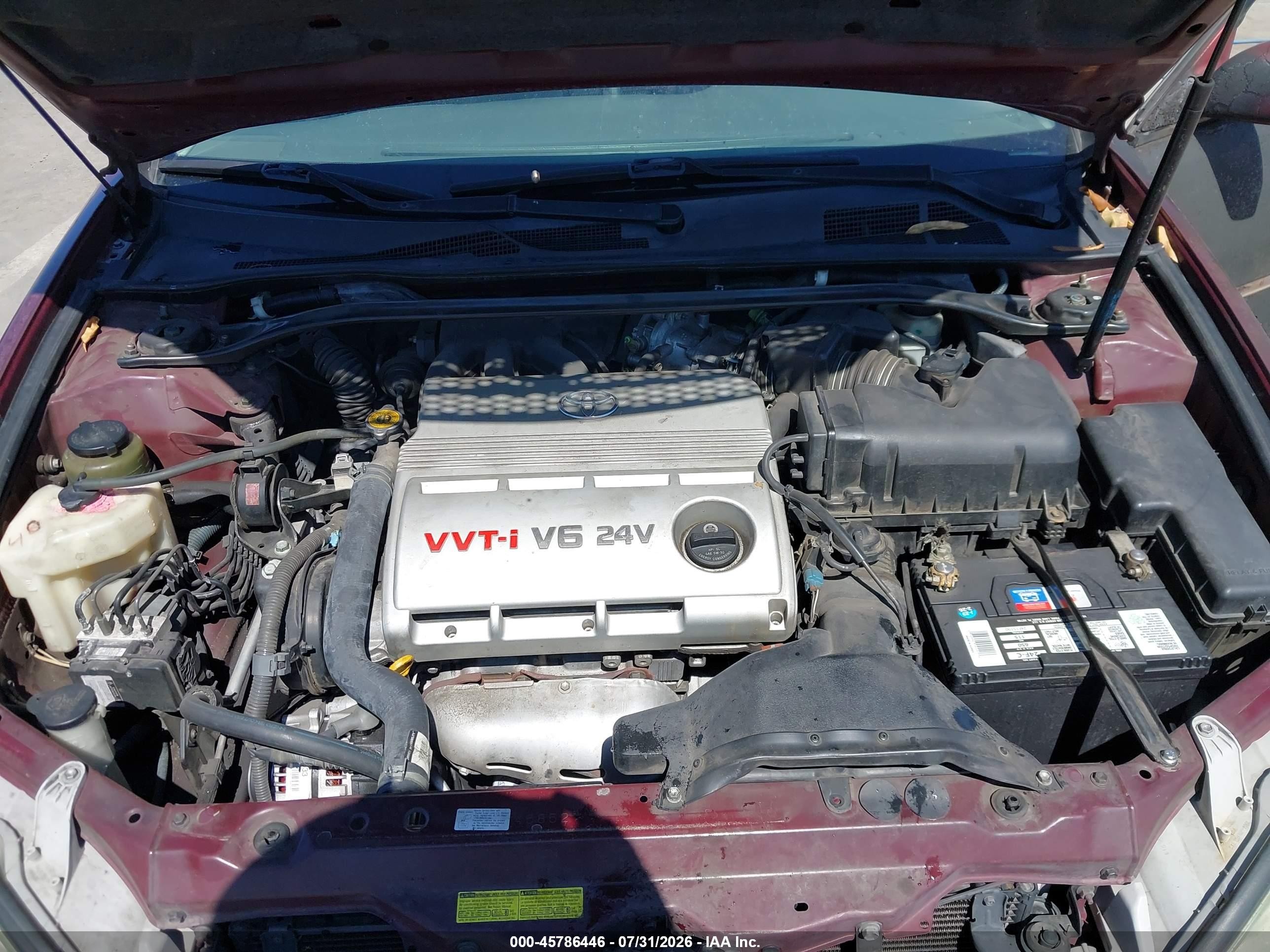 2004 Toyota Camry Le V6 Red vin: 4T1BF32K84U071898