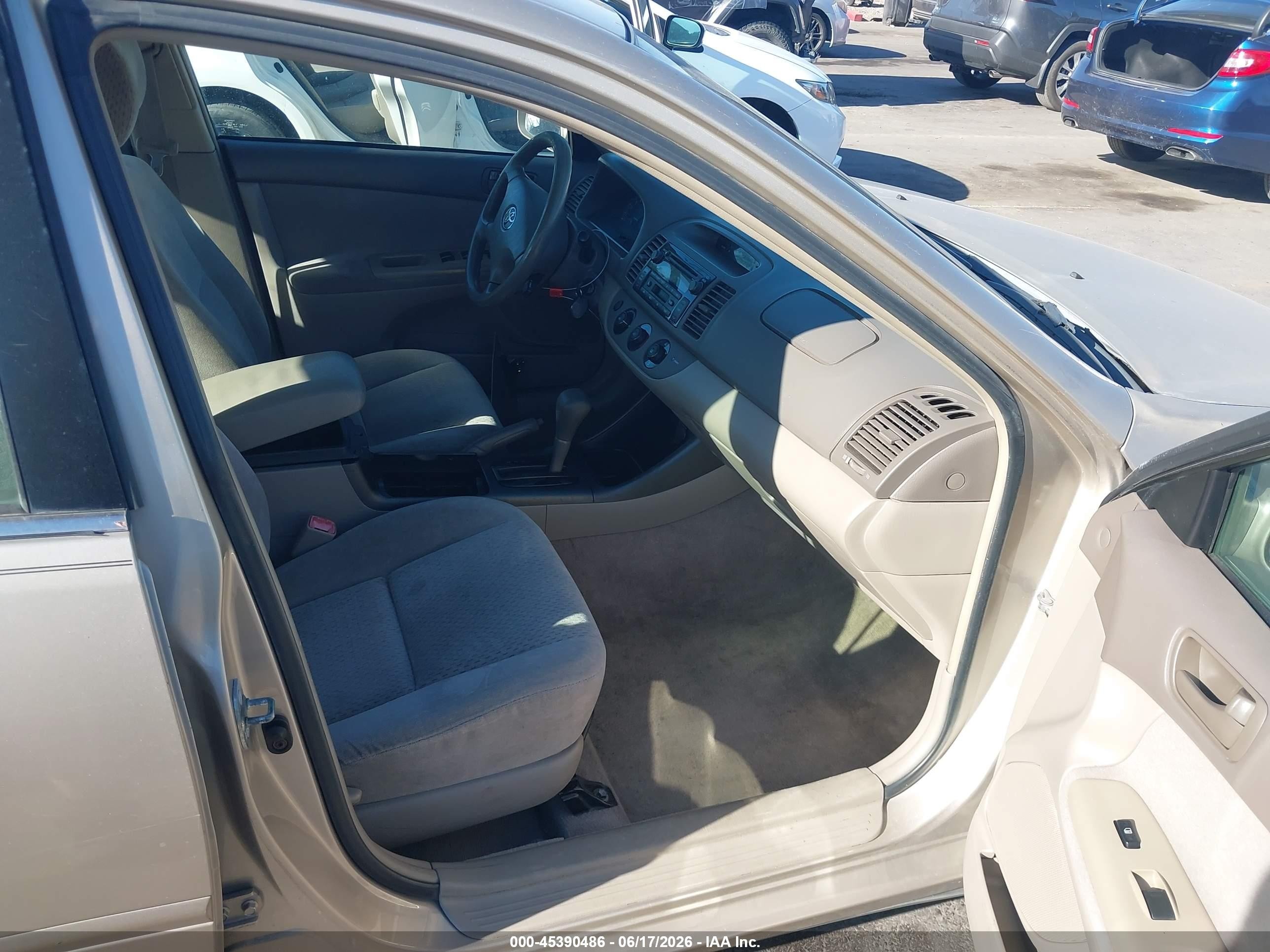 2004 Toyota Camry Le V6 Gray vin: 4T1BF32K84U076423