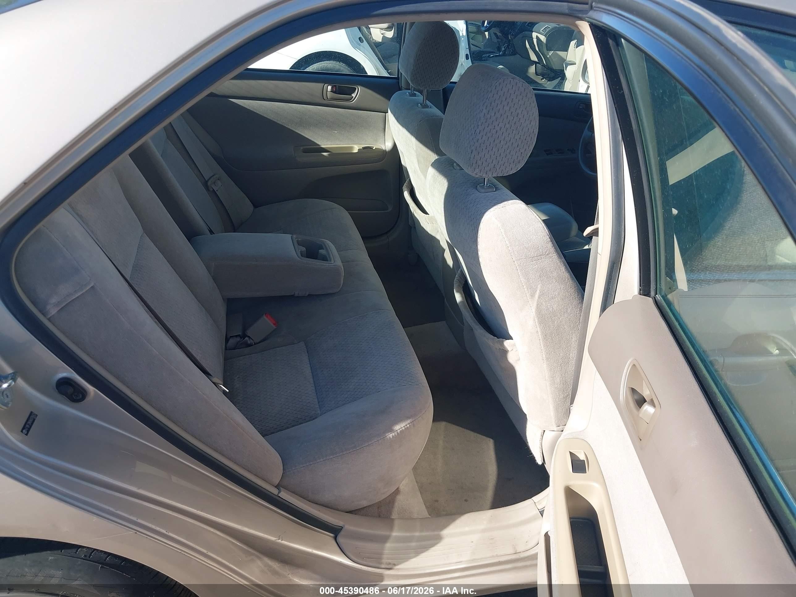 2004 Toyota Camry Le V6 Gray vin: 4T1BF32K84U076423