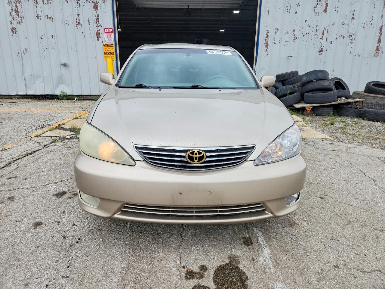 2005 Toyota Camry Xle V6 Gold vin: 4T1BF32K85U096513