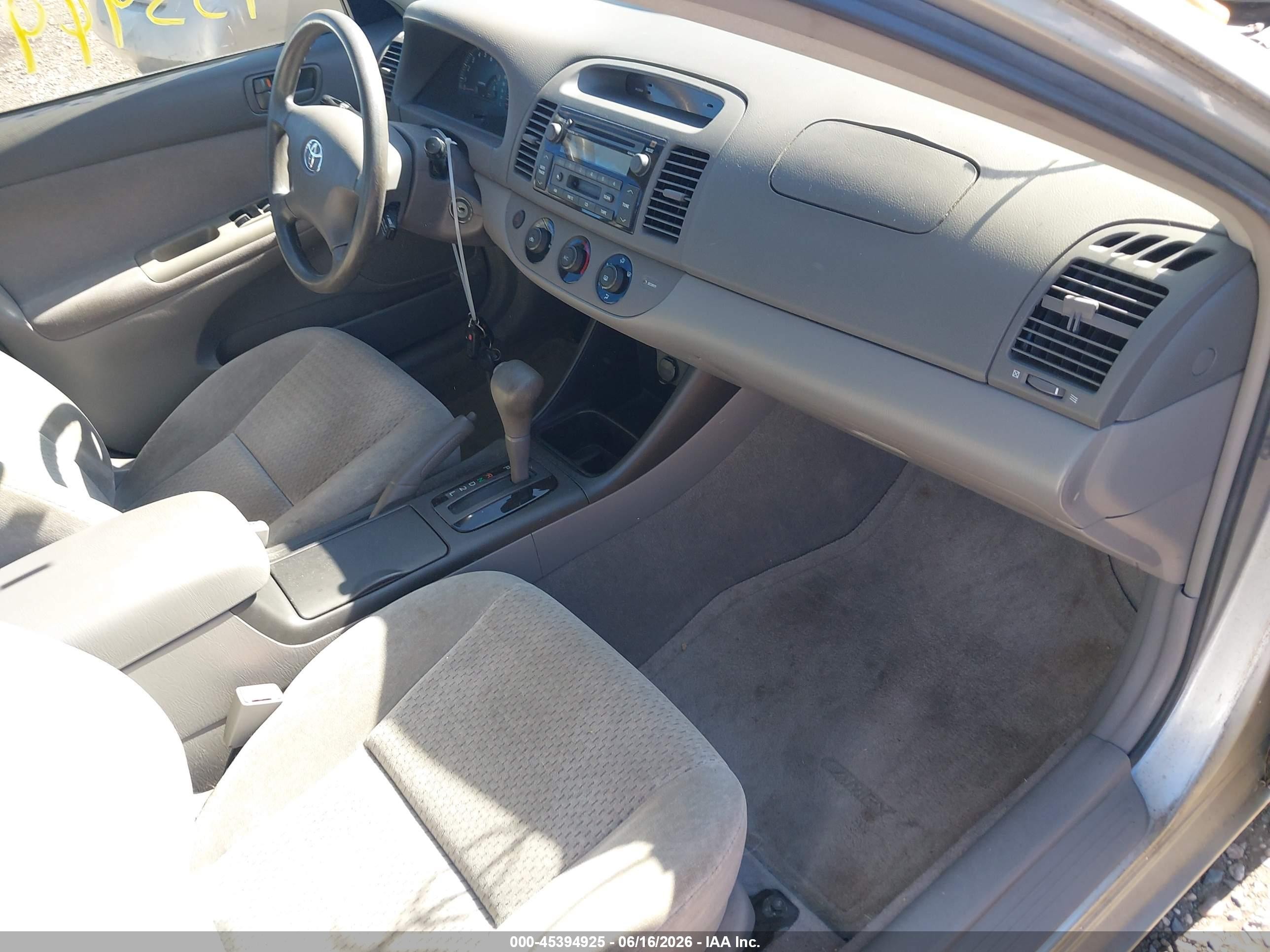 2002 Toyota Camry Le V6 Silver vin: 4T1BF32K92U032718