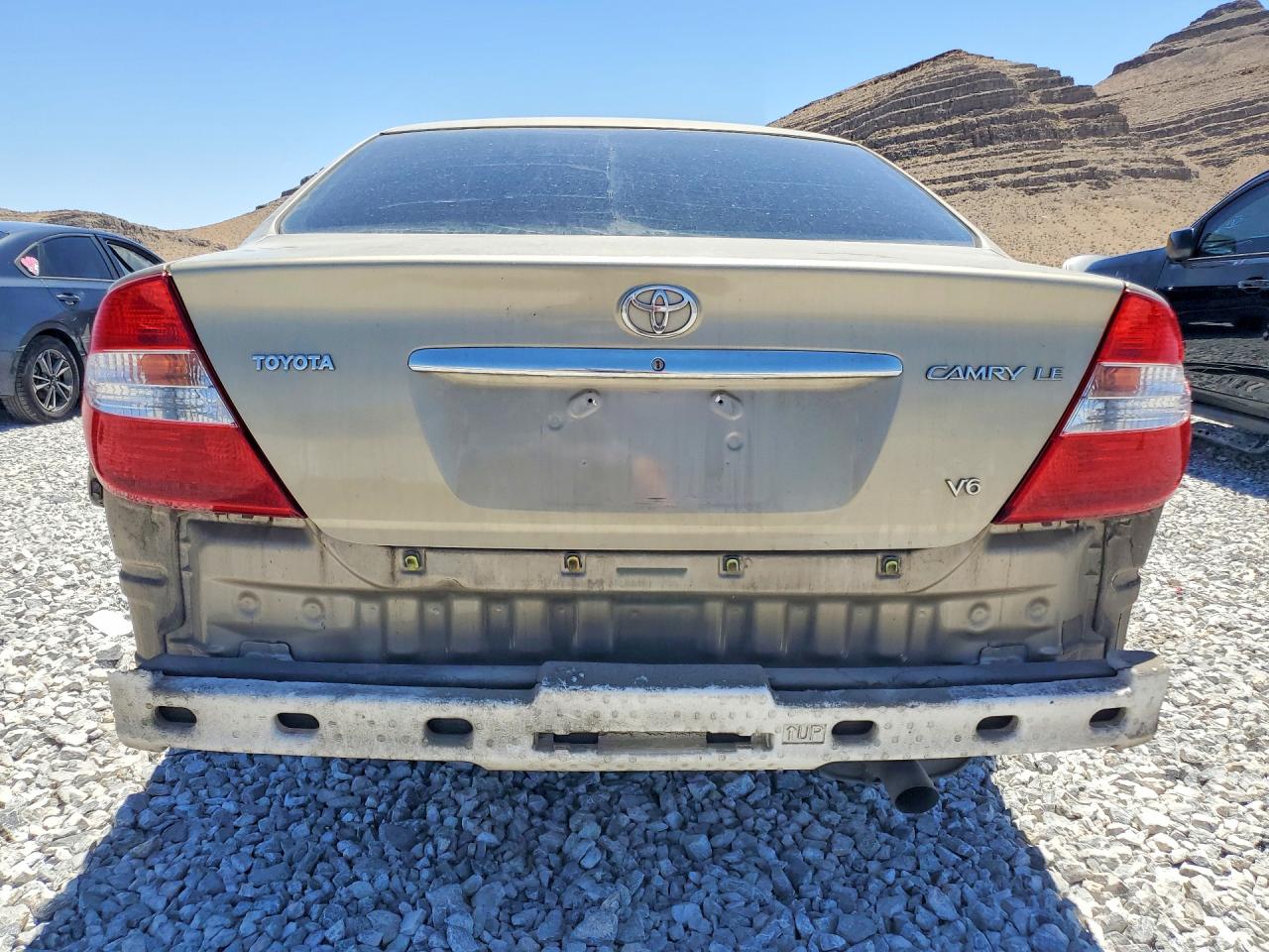 2003 Toyota Camry Le V6 Gold vin: 4T1BF32K93U042845