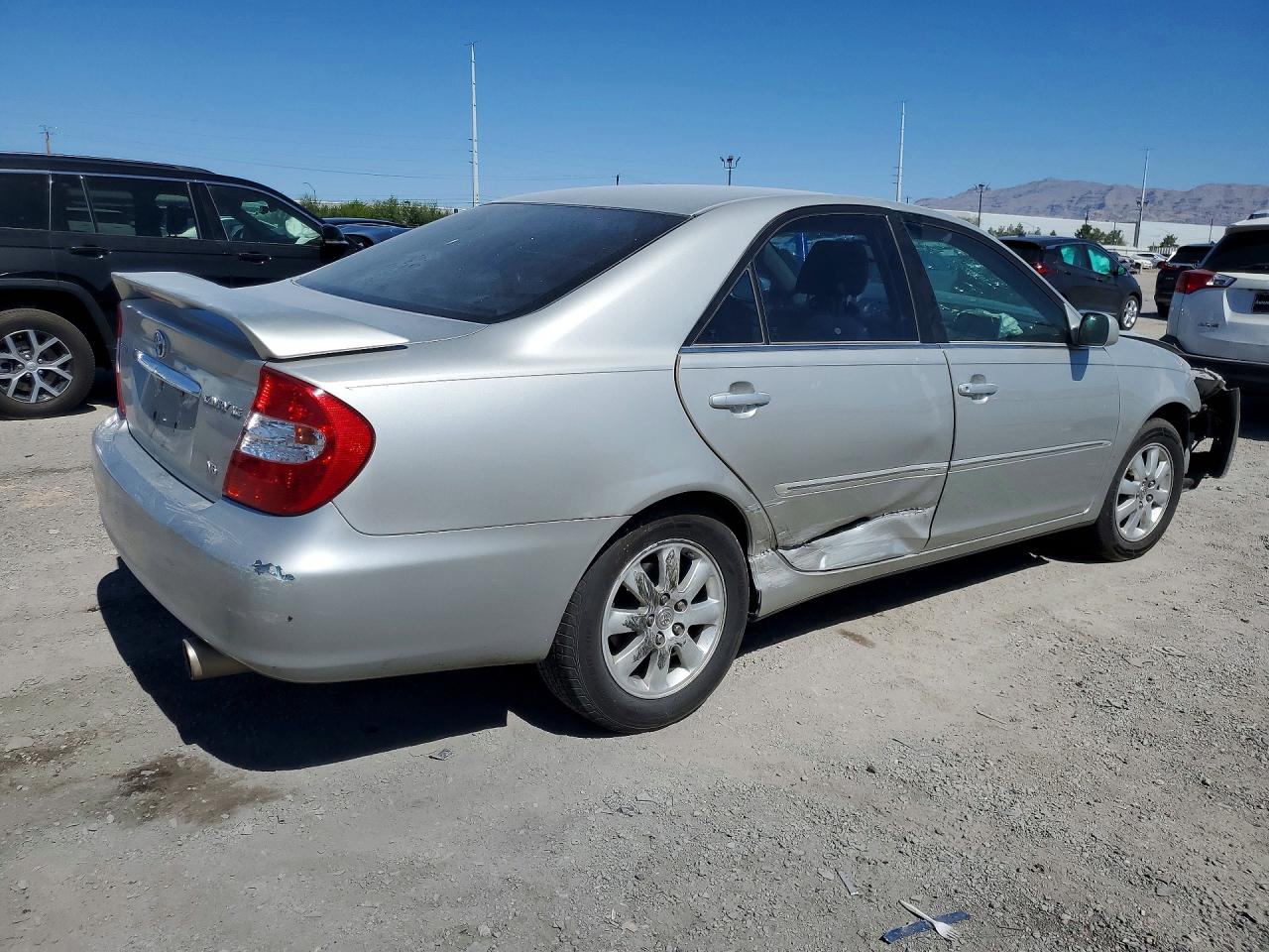 2004 Toyota Camry Xle V6 Silver vin: 4T1BF32K94U575666