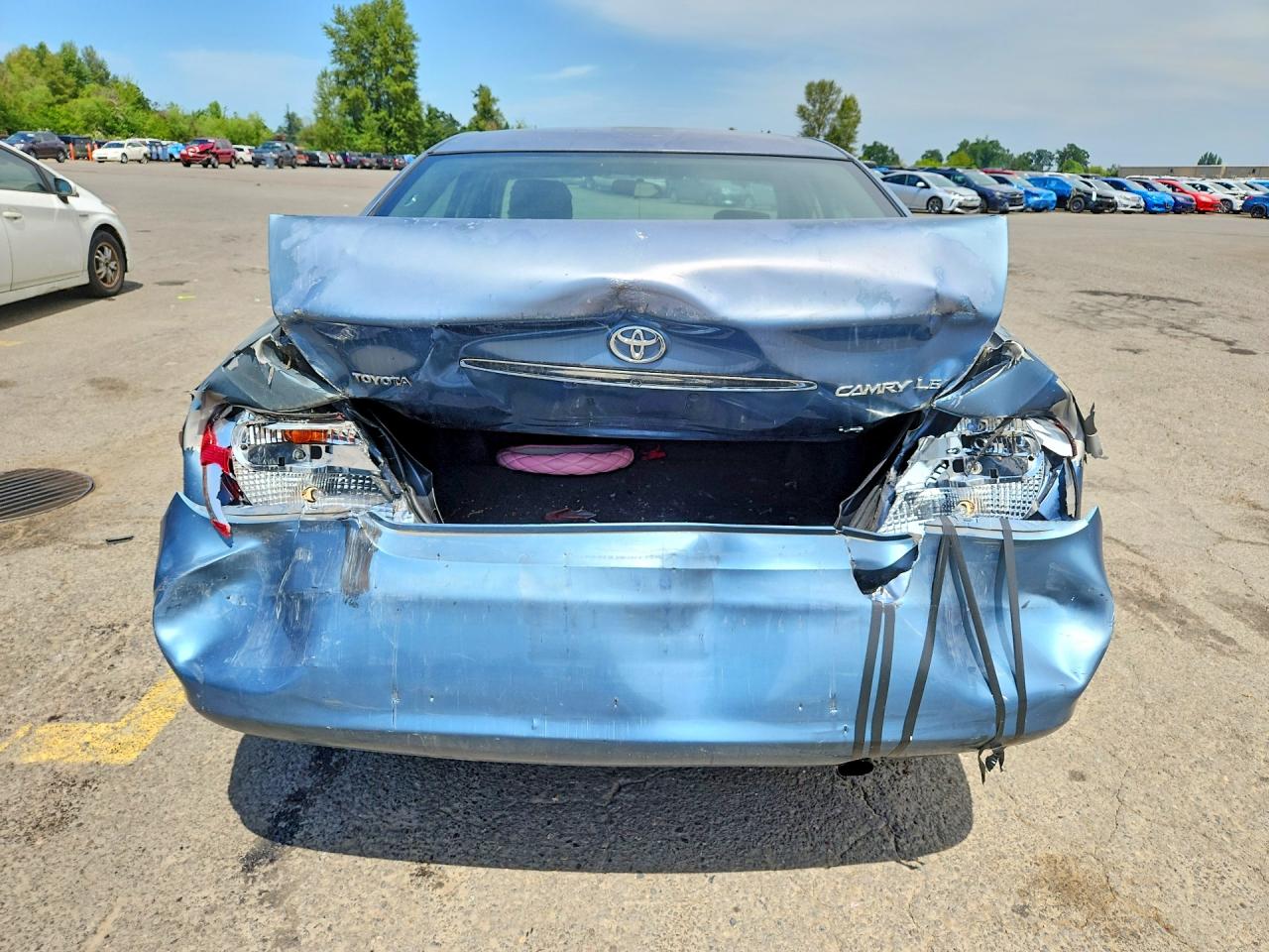 2004 Toyota Camry Le V6 Blue vin: 4T1BF32K94U576526