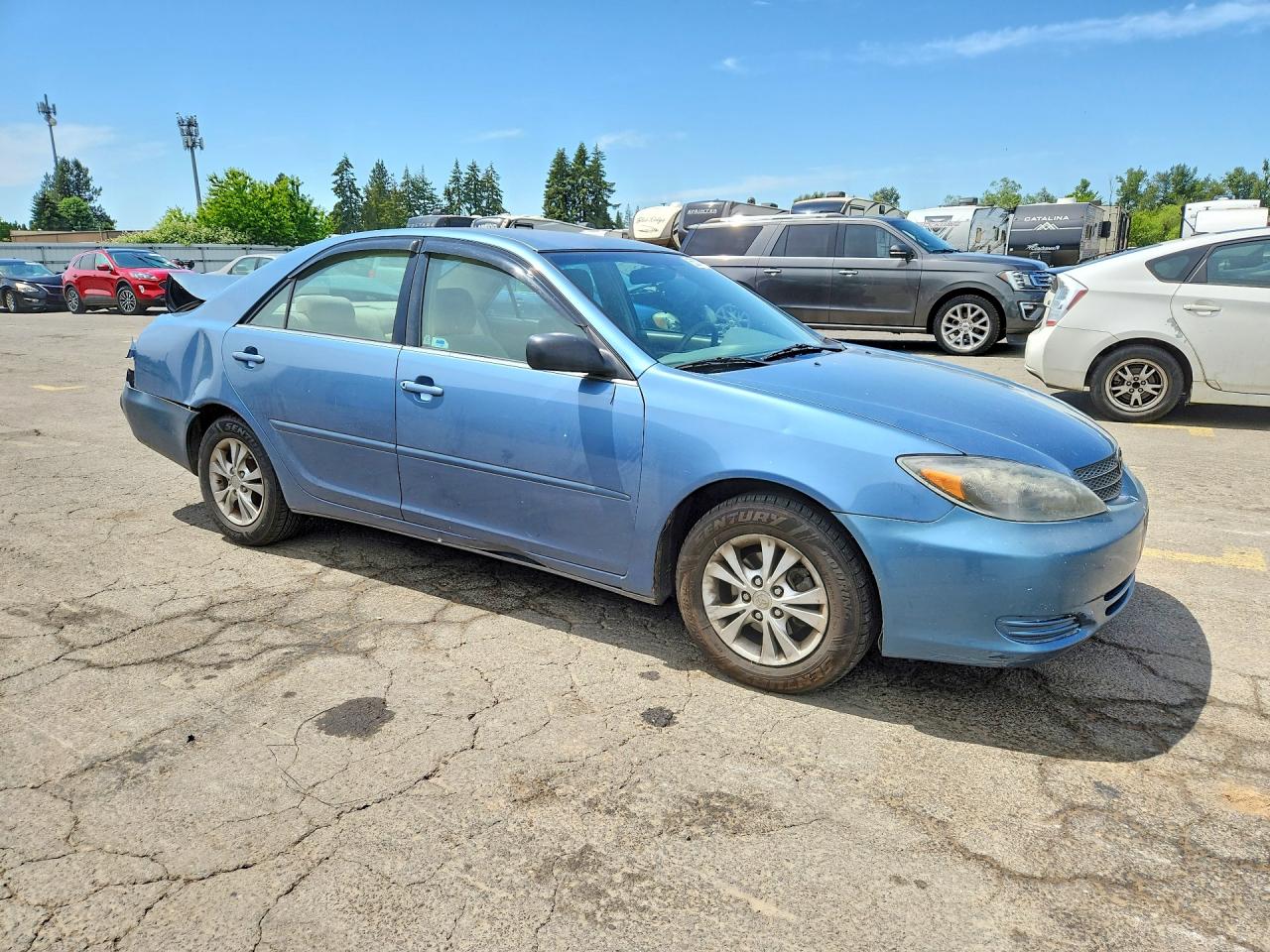 2004 Toyota Camry Le V6 Blue vin: 4T1BF32K94U576526