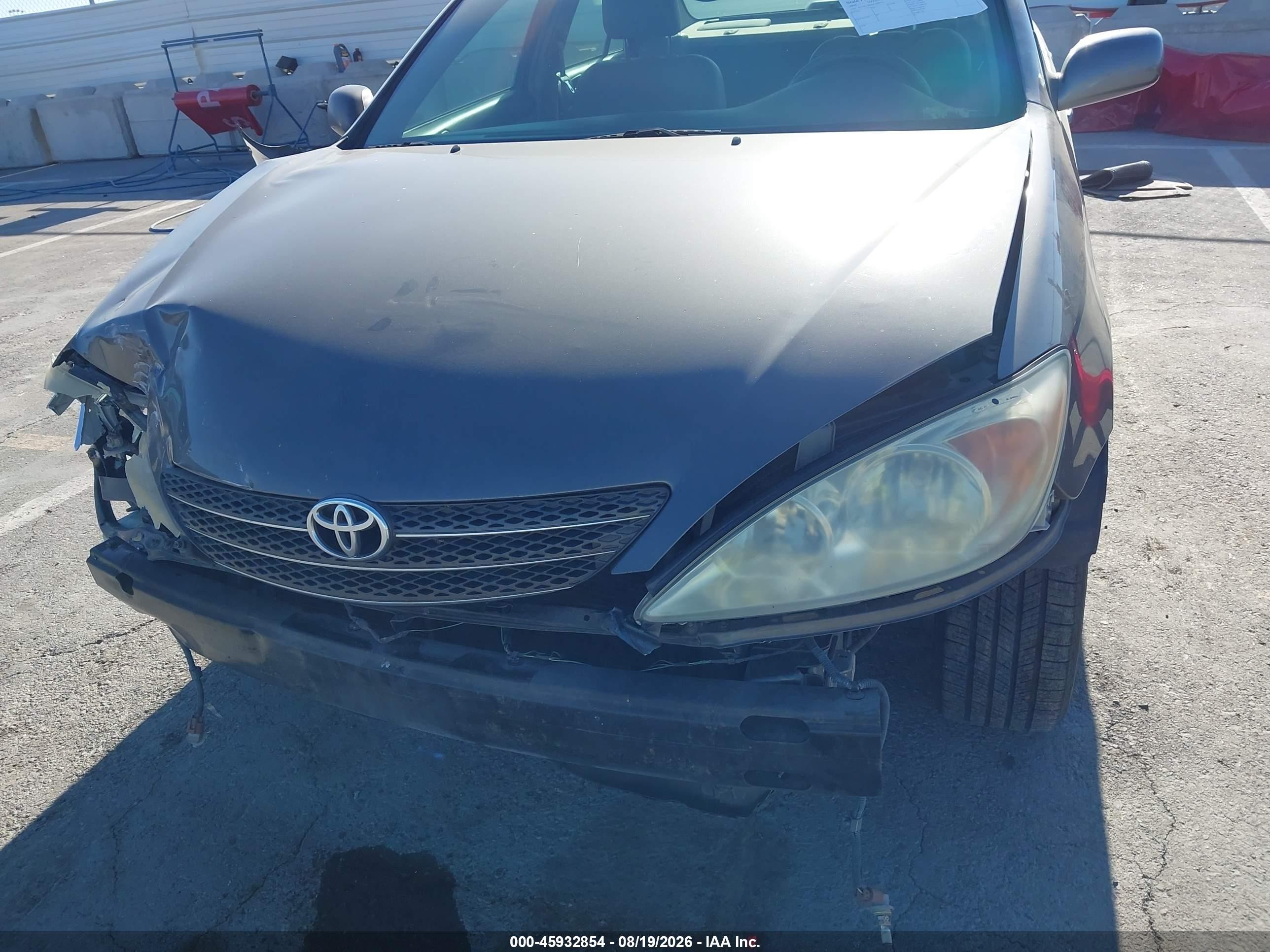 2004 Toyota Camry Xle V6 Серый vin: 4T1BF32K94U588773
