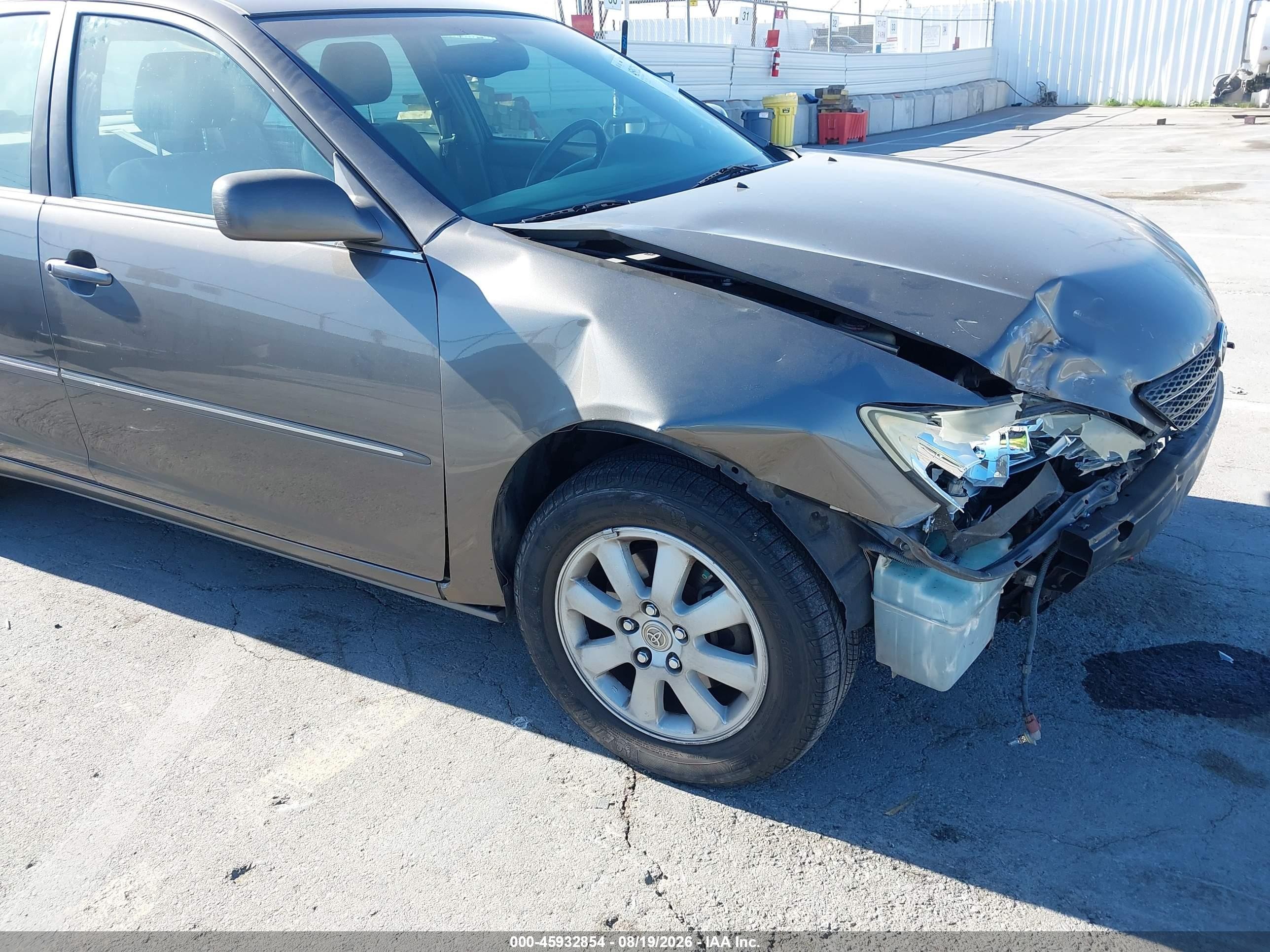2004 Toyota Camry Xle V6 Серый vin: 4T1BF32K94U588773