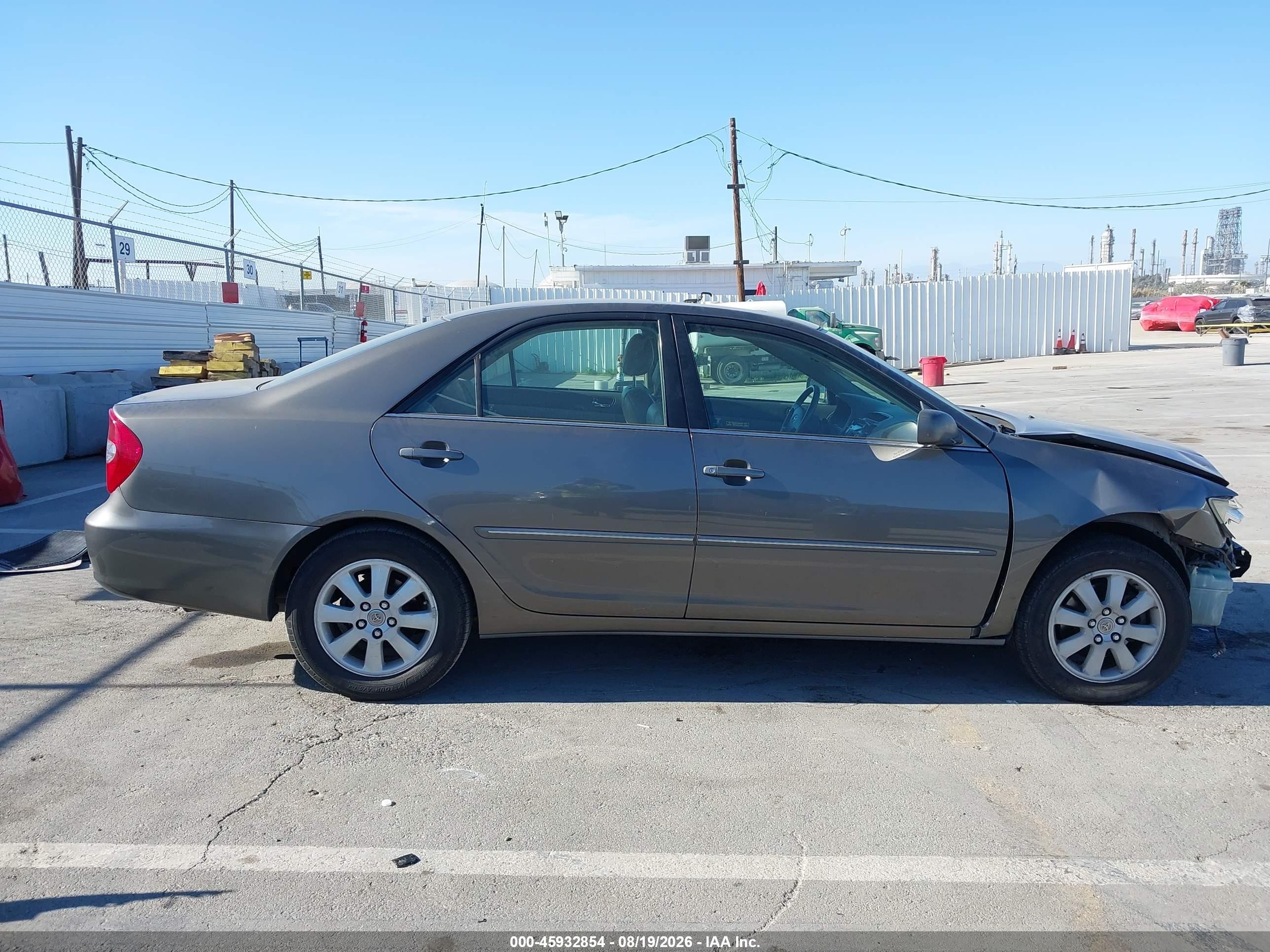 2004 Toyota Camry Xle V6 Серый vin: 4T1BF32K94U588773