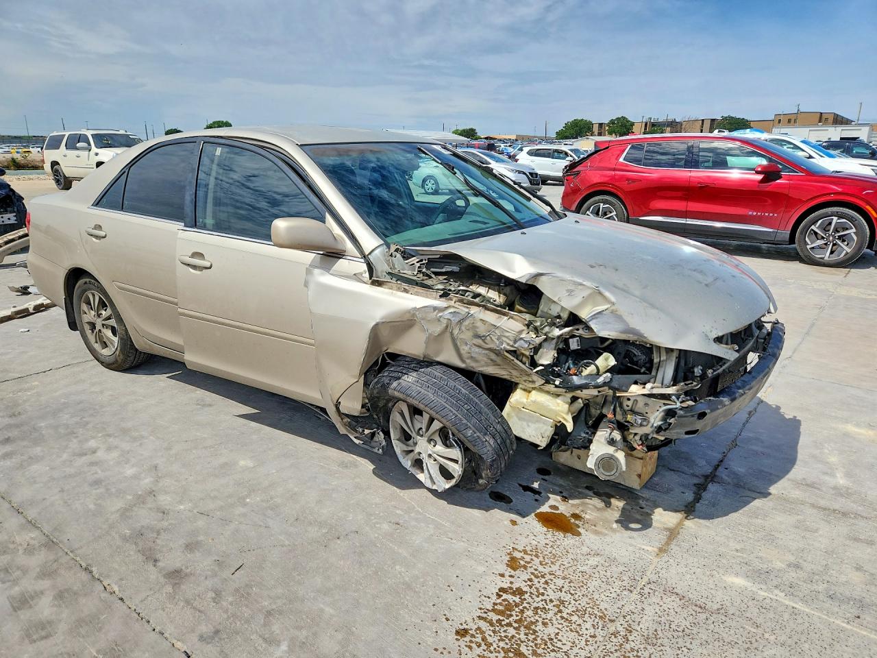 2006 Toyota Camry Le V6 Золотой vin: 4T1BF32K96U635206