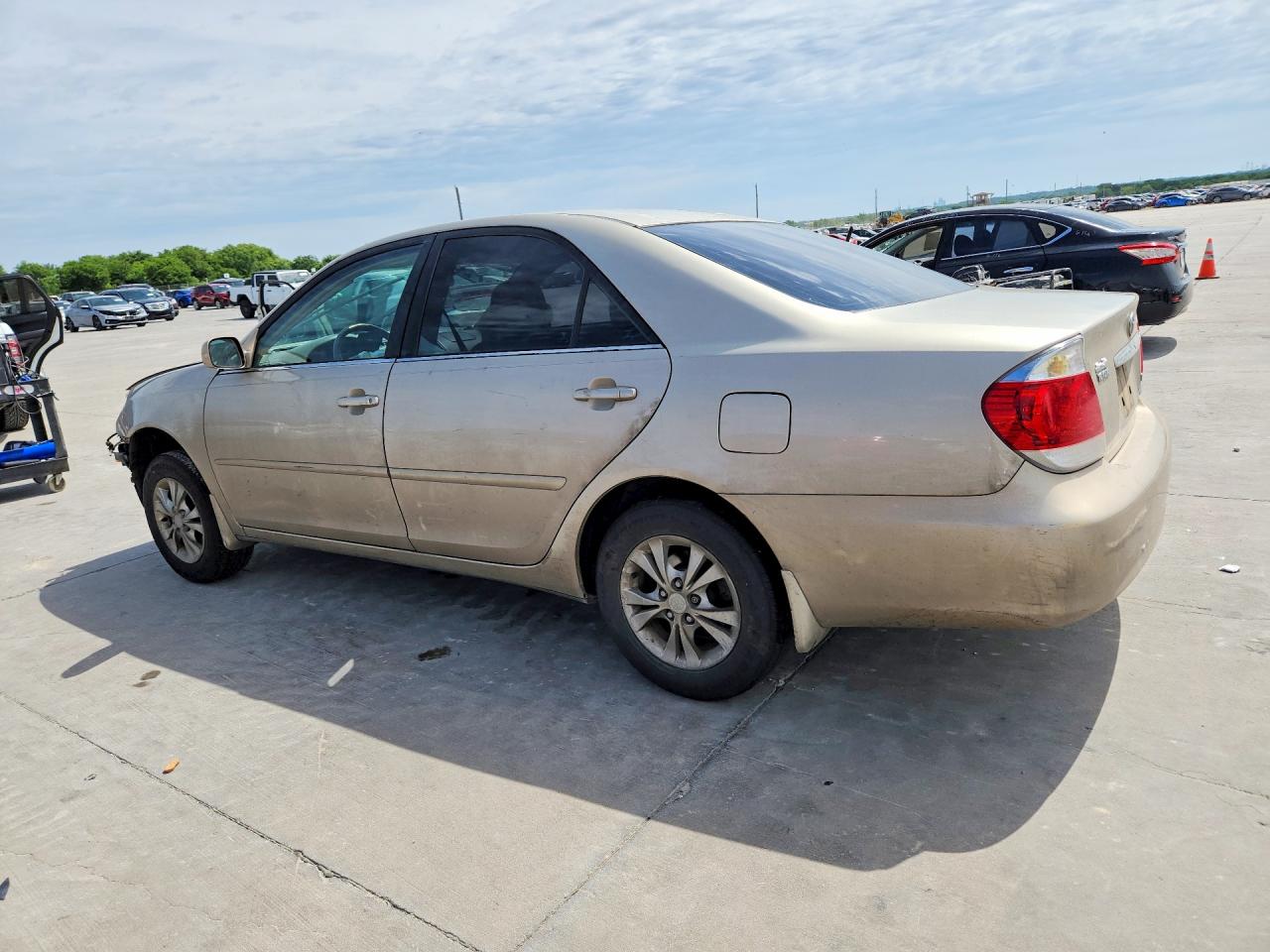 2006 Toyota Camry Le V6 Золотой vin: 4T1BF32K96U635206
