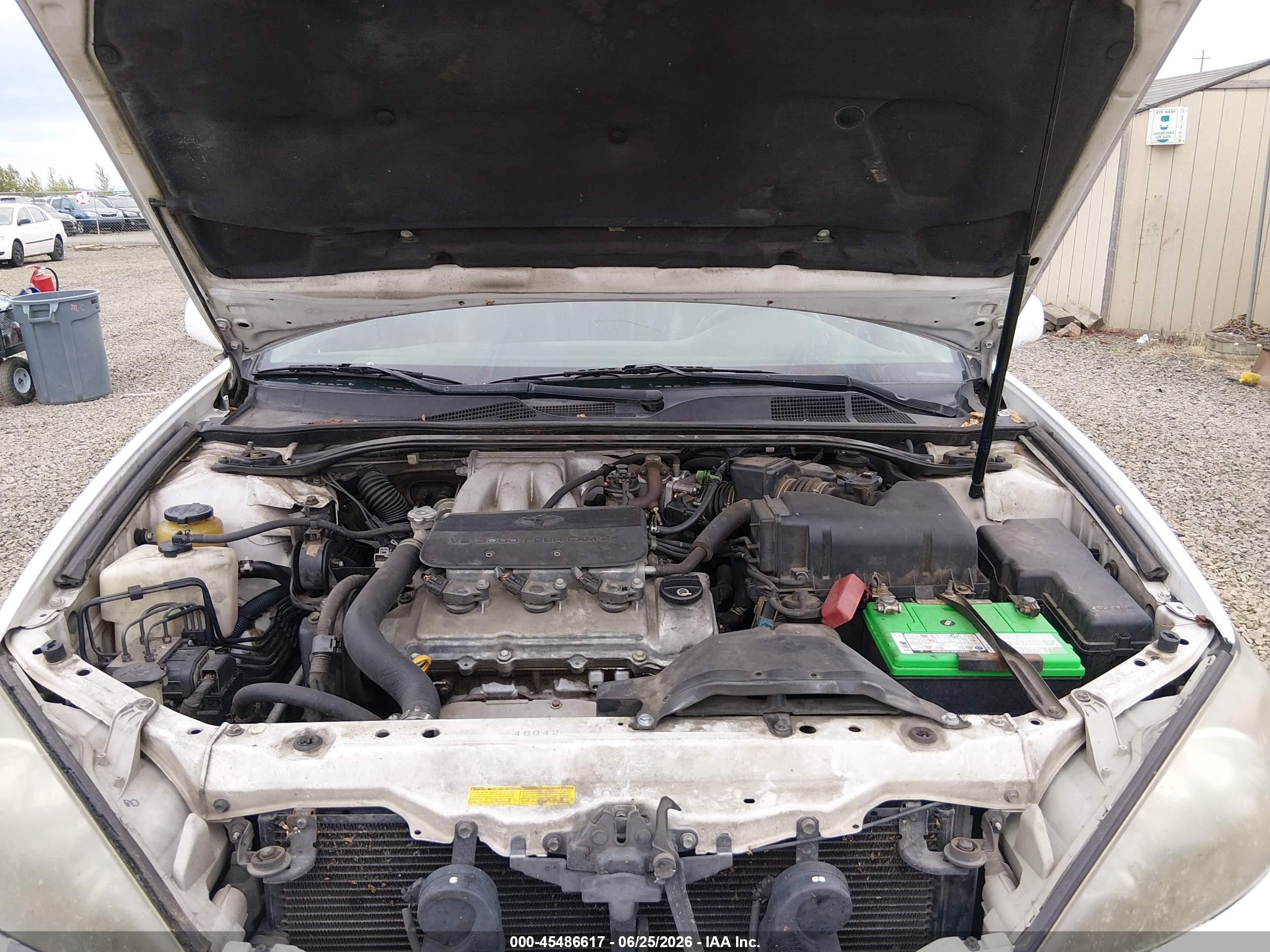 2002 Toyota Camry Se White vin: 4T1BF32KX2U010372