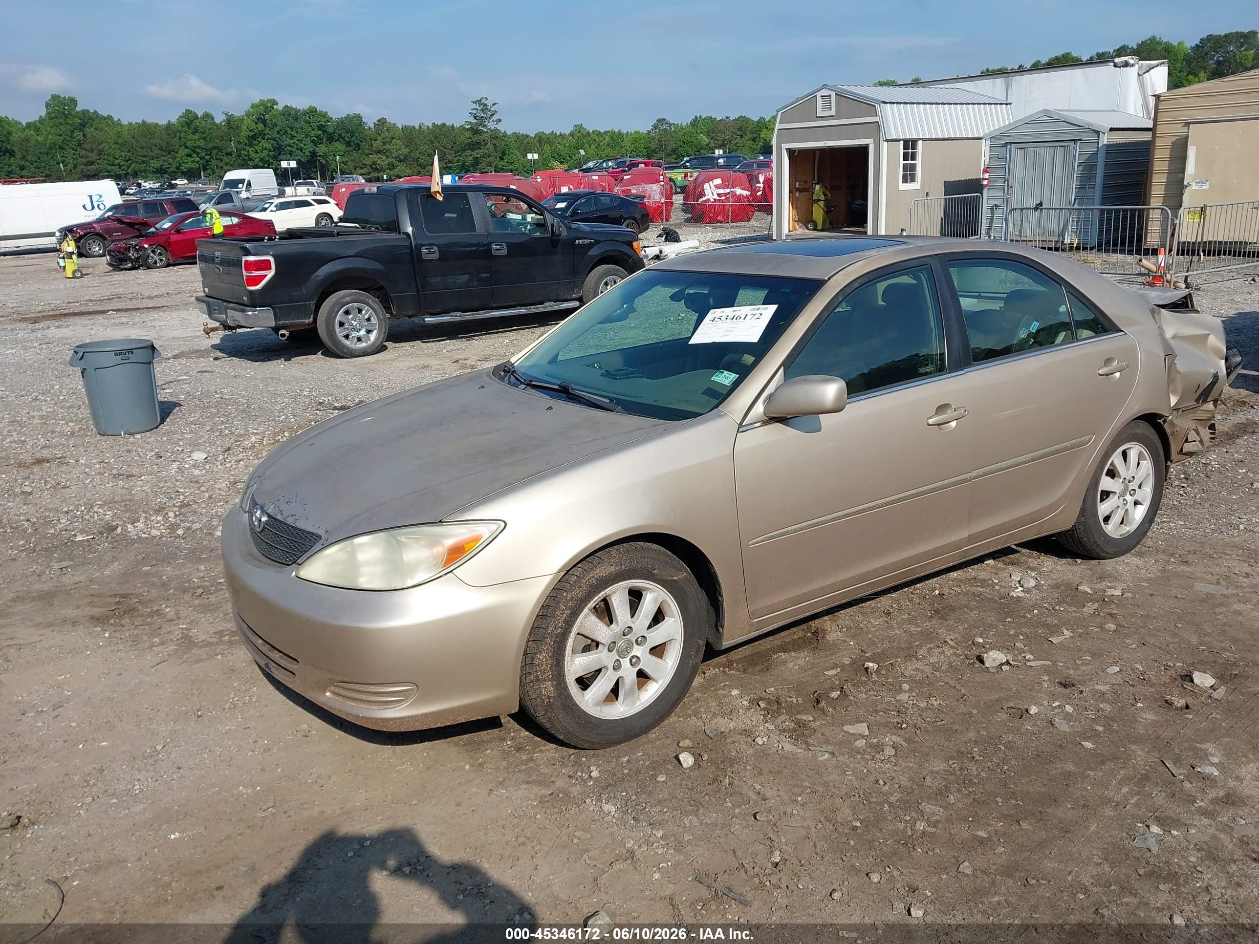 2002 Toyota Camry Xle Champagne vin: 4T1BF32KX2U034302