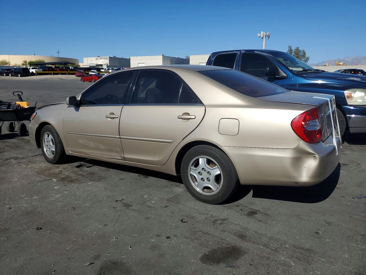 2003 Toyota Camry Tan vin: 4T1BF32KX3U037668