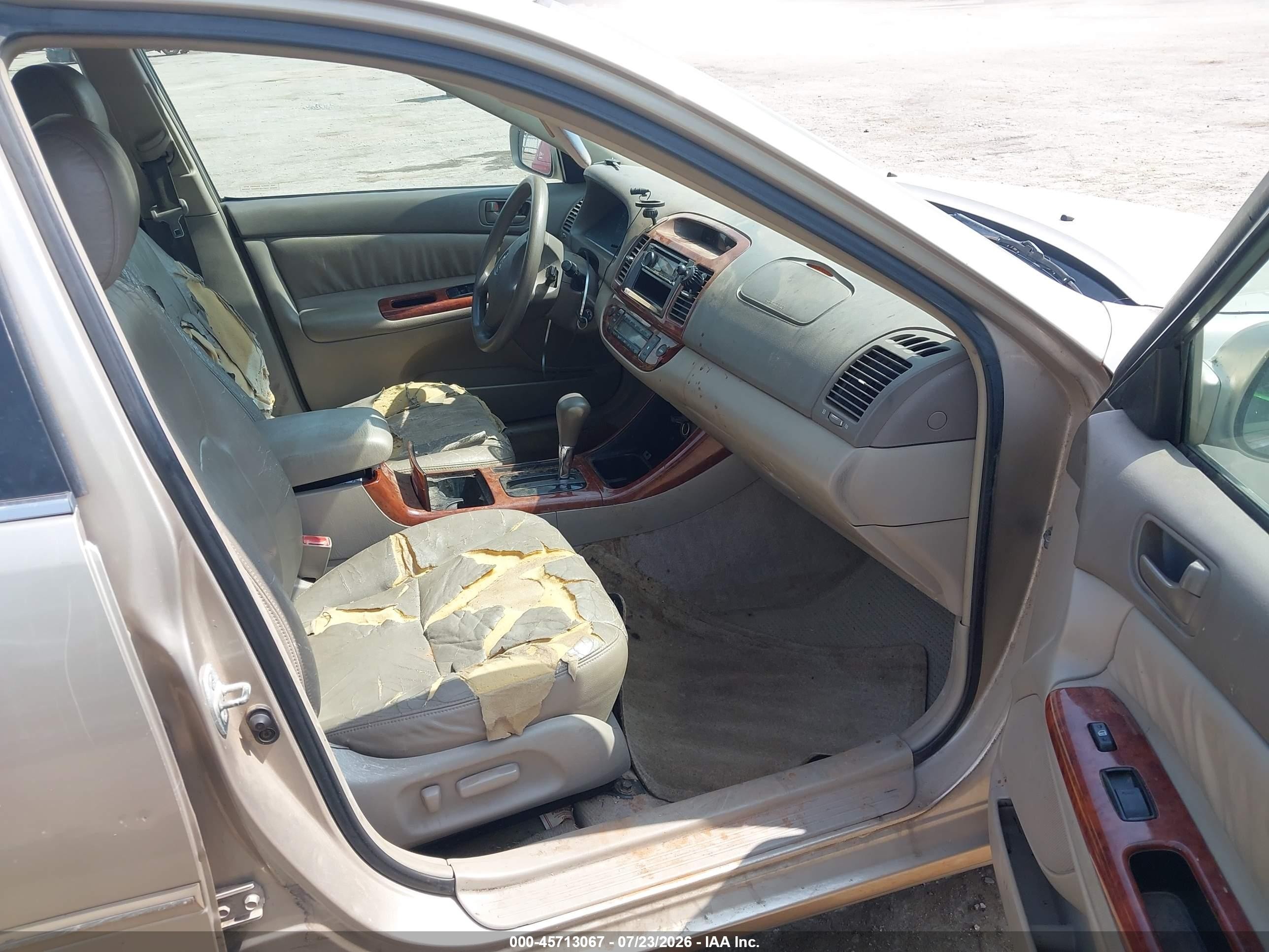 2003 Toyota Camry Xle V6 Tan vin: 4T1BF32KX3U060786