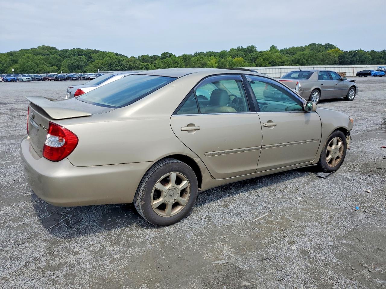 2003 Toyota Camry Xle V6 Gold vin: 4T1BF32KX3U556722