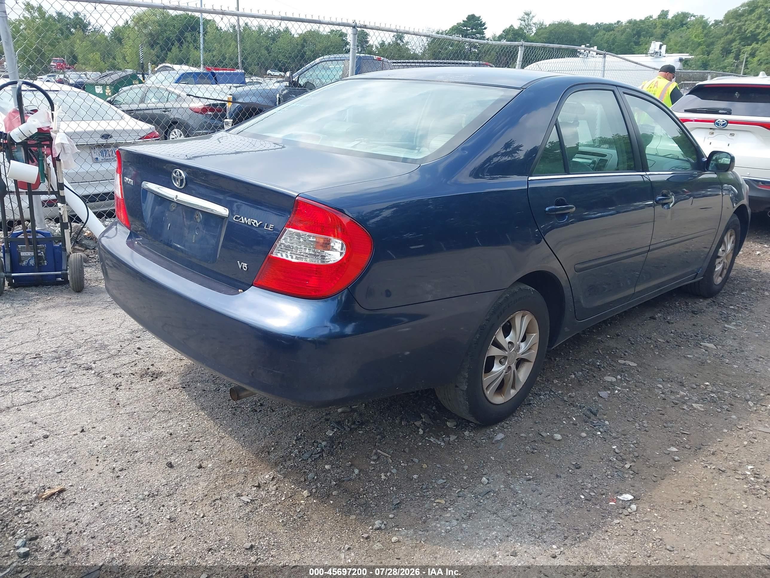 2004 Toyota Camry Le V6 Blue vin: 4T1BF32KX4U078366